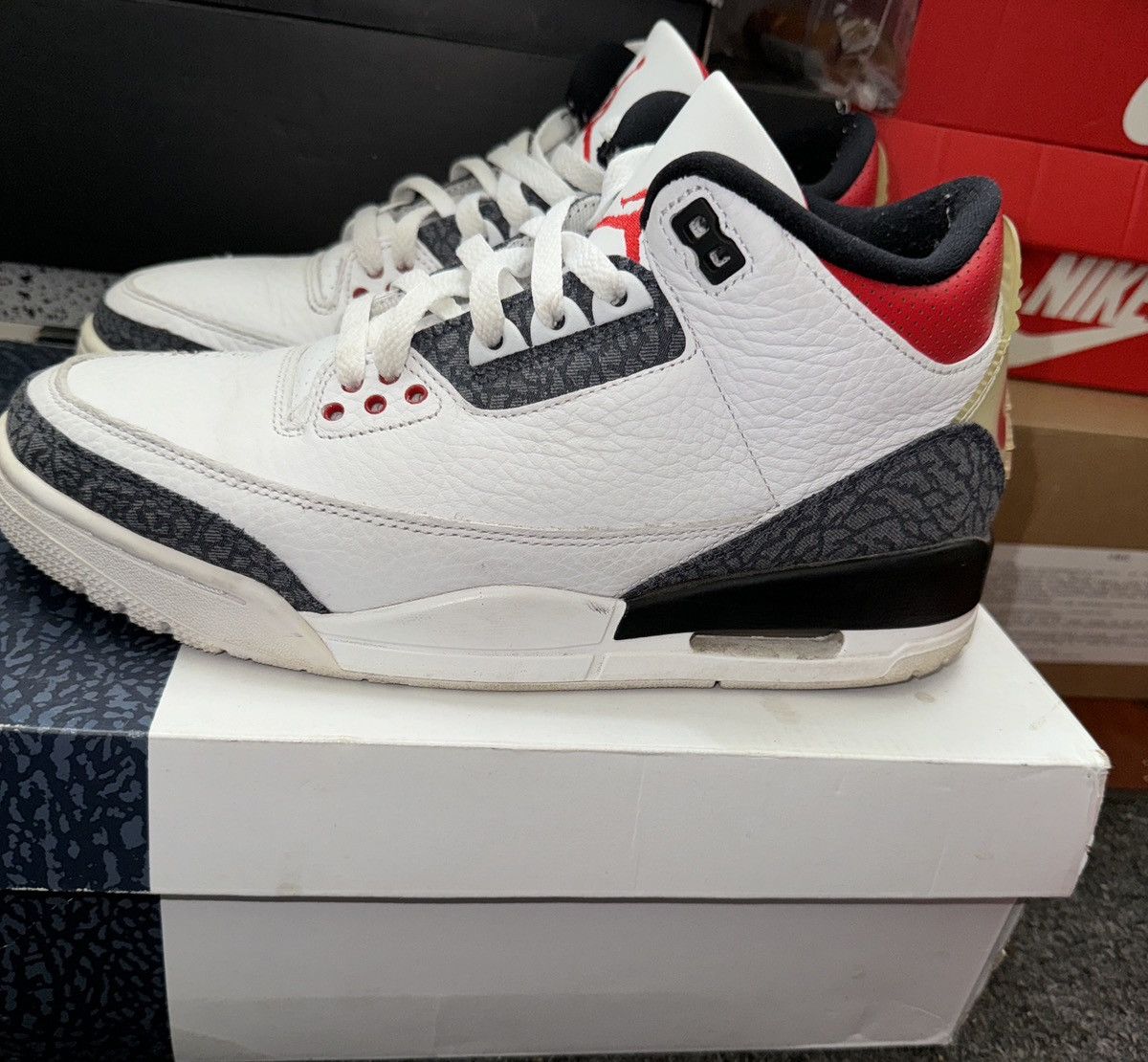 Jordan Brand Used Air Jordan 3 Retro Denim SE “Fire Red” Size US 8 / EU 41 - 3 Thumbnail