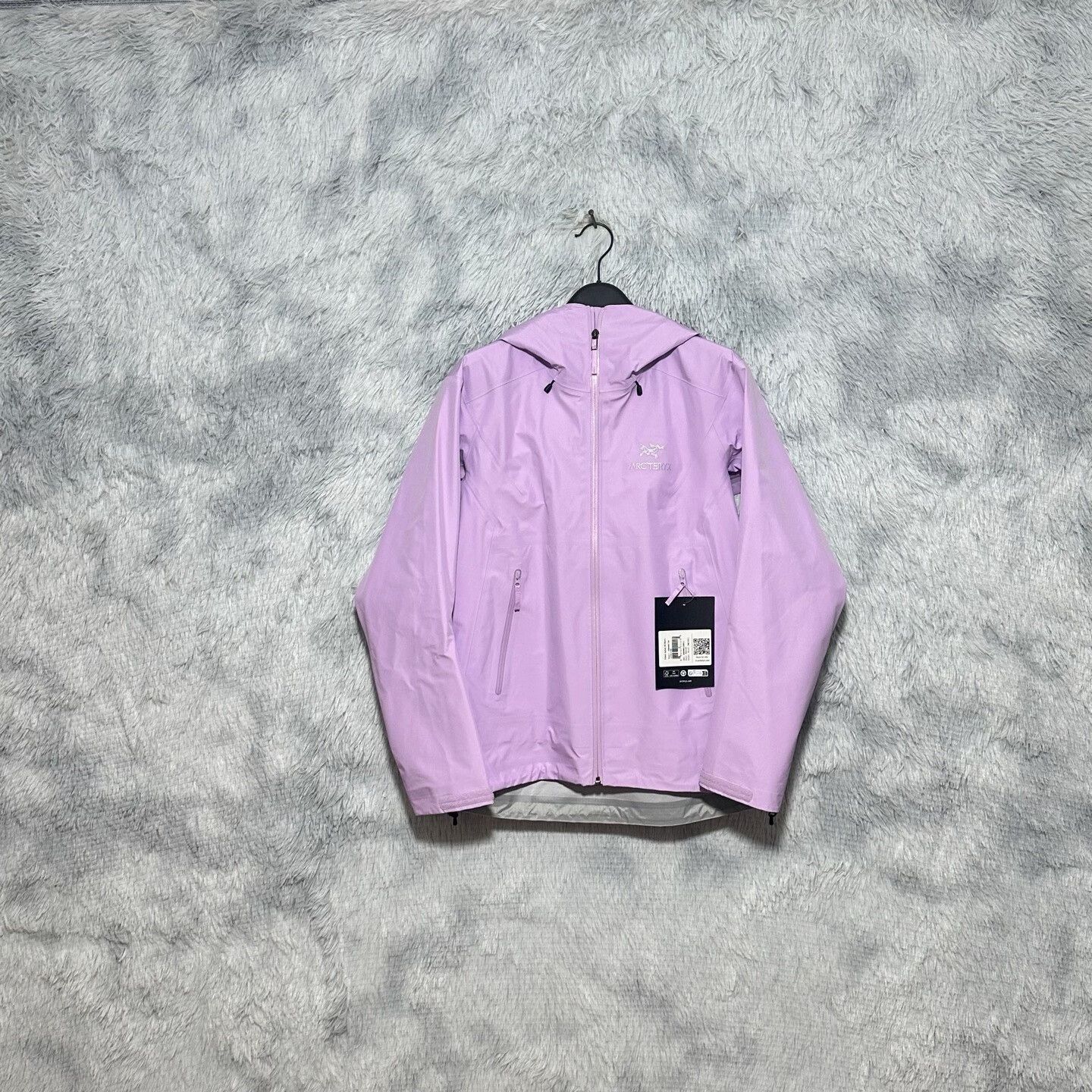 Arc'teryx Arcteryx Beta LT Jacket Hooded Purple M Size US M / EU 48-50 / 2 - 1 Thumbnail