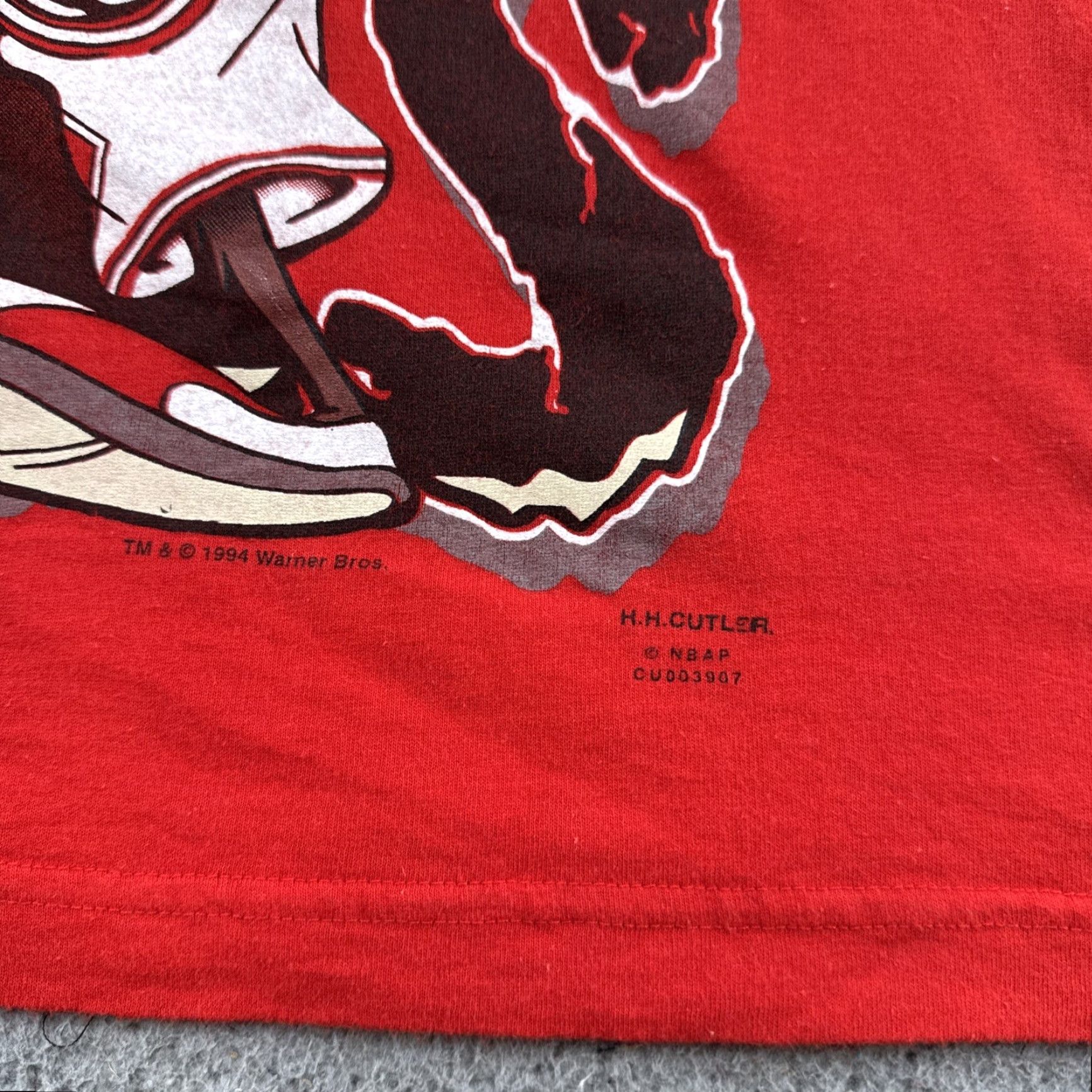 NBA VINTAGE Chicago Bulls League Leader T-Shirt Mens 1990s 90s Graphic Print Taz Red Cotton Short Sleeve Crew Neck Boxy Size L Size US L / EU 52-54 / 3 - 3 Thumbnail