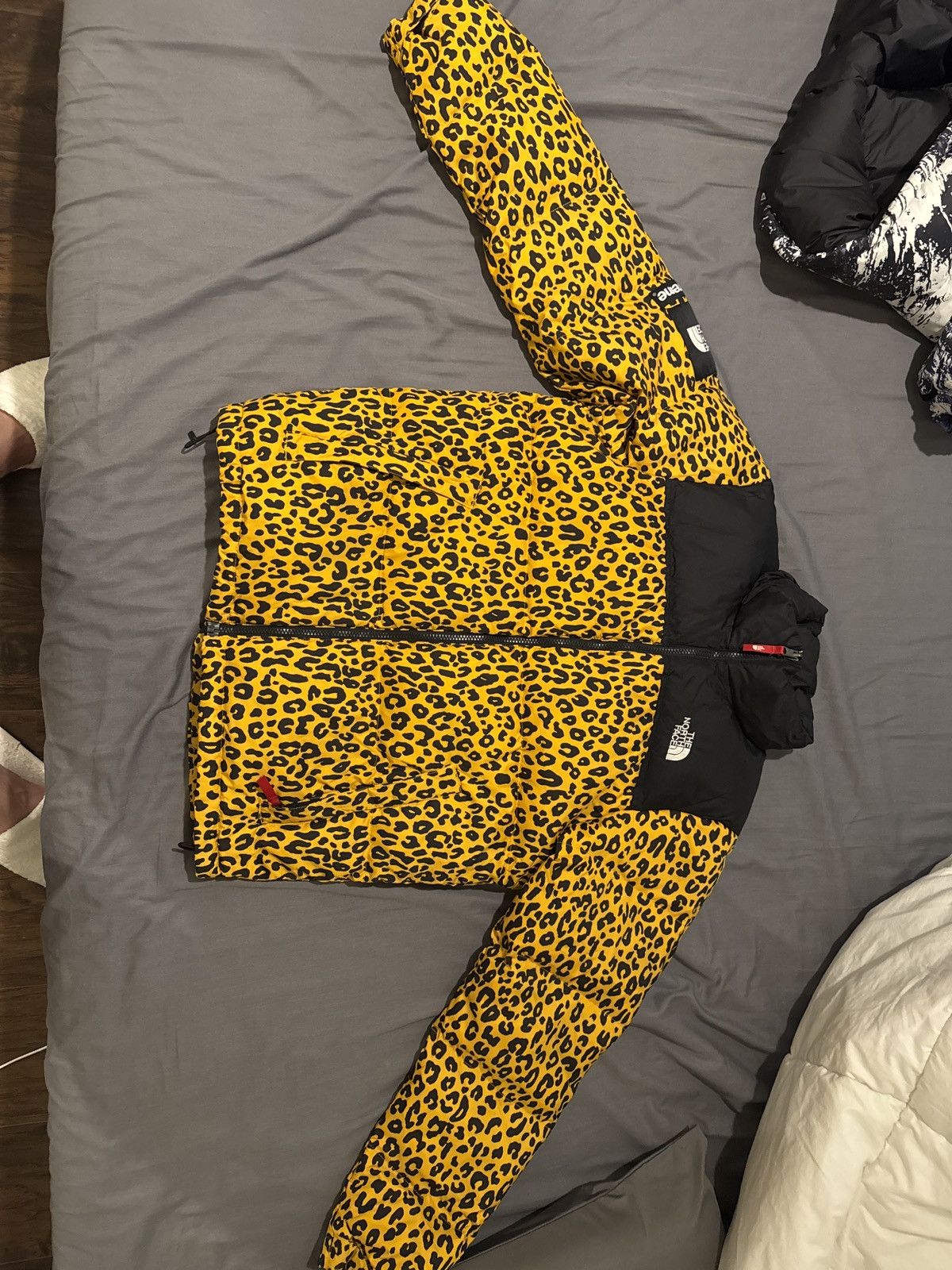 Supreme Supreme x The north face leopard Size US M / EU 48-50 / 2 - 1 Thumbnail