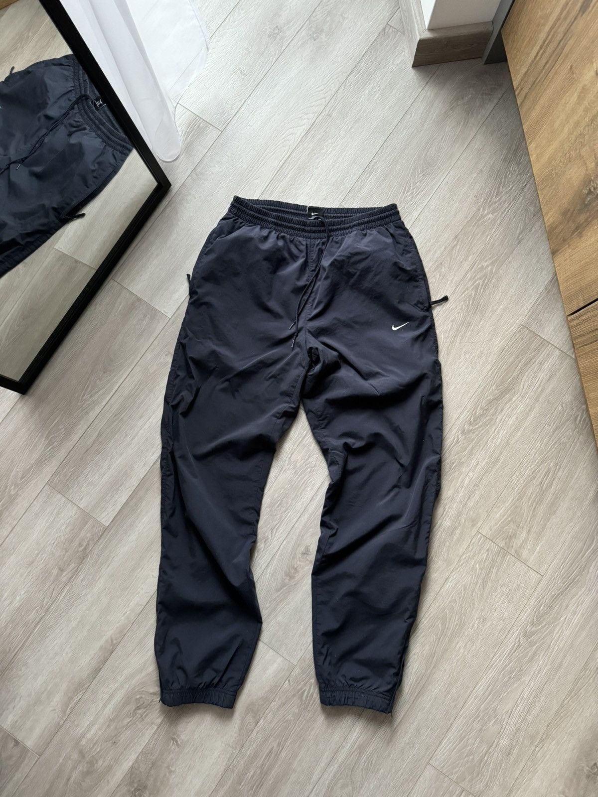 Nike × Vintage Vintage Nike Swoosh Navy Nylon Trackpants Y2K L Size US 31 - 1 Thumbnail