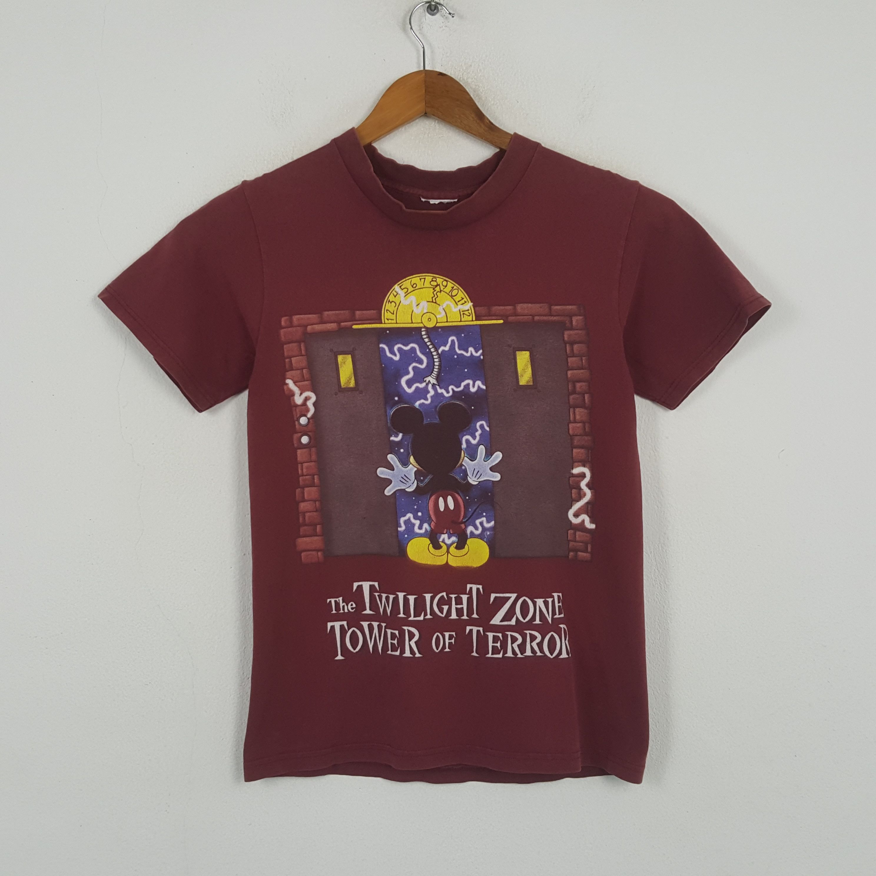 Designer × Disney × Vintage Vintage The Twilight Zone Tower Of Terror Movie Tees C294N20 Size US S / EU 44-46 / 1 - 1 Thumbnail