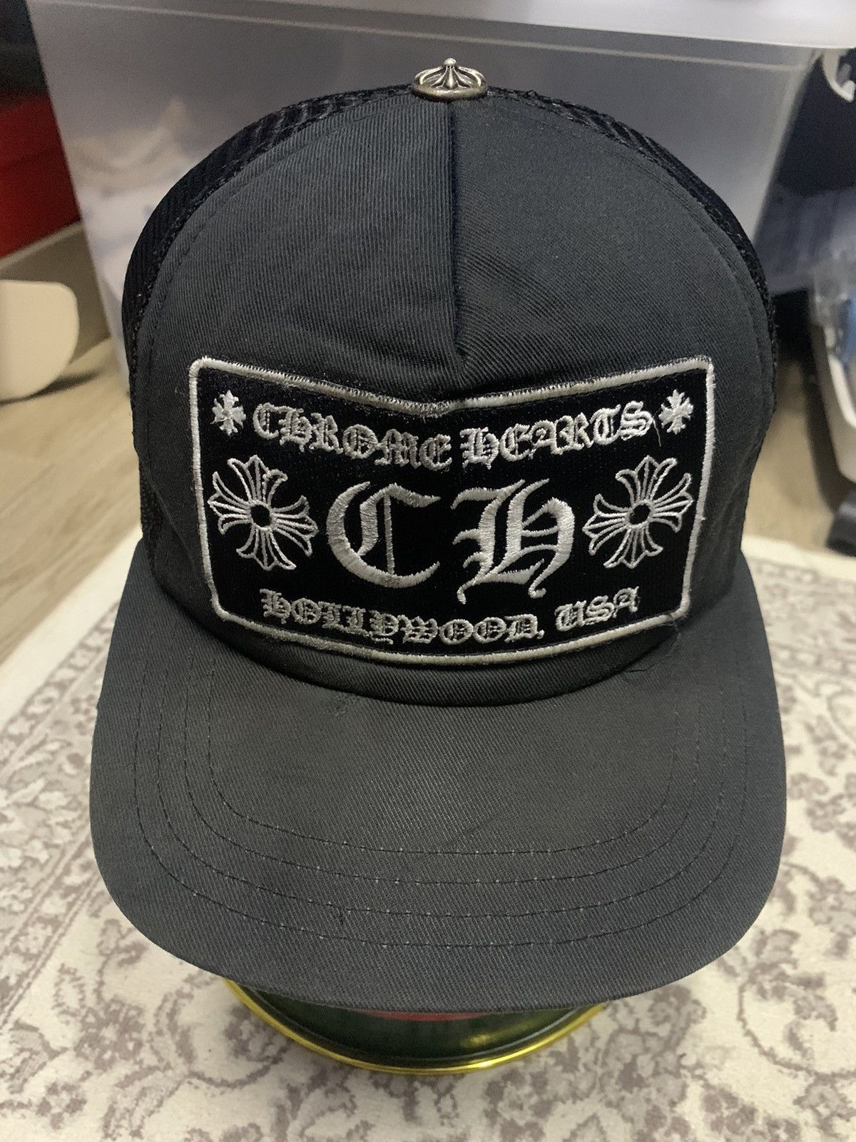 CHROME HEARTS CH HOLLYWOOD USA Trucker メッシュキャップ Chrome Hearts CH Hollywood Trucker Hat Black/Black - US