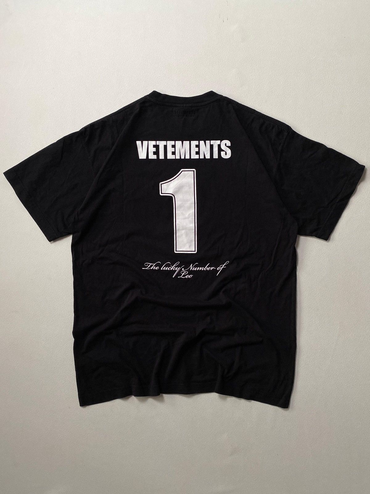 Vetements Vetements Black Sun Number T-Shirt Size US M / EU 48-50 / 2 - 5 Thumbnail