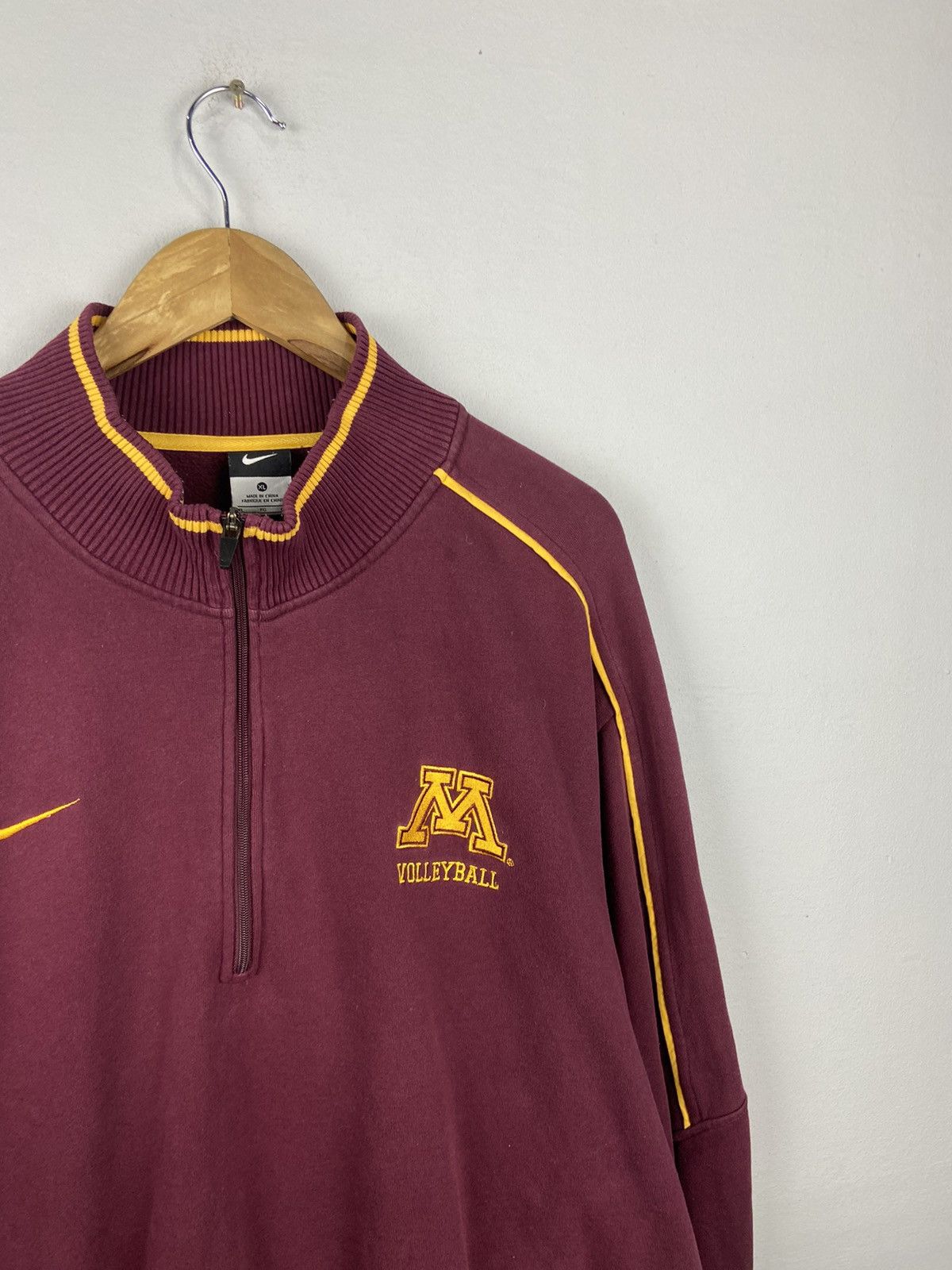 Vintage Vintage Nike Half Zipper Pull Over Jumper Size US XL / EU 56 / 4 - 2 Thumbnail