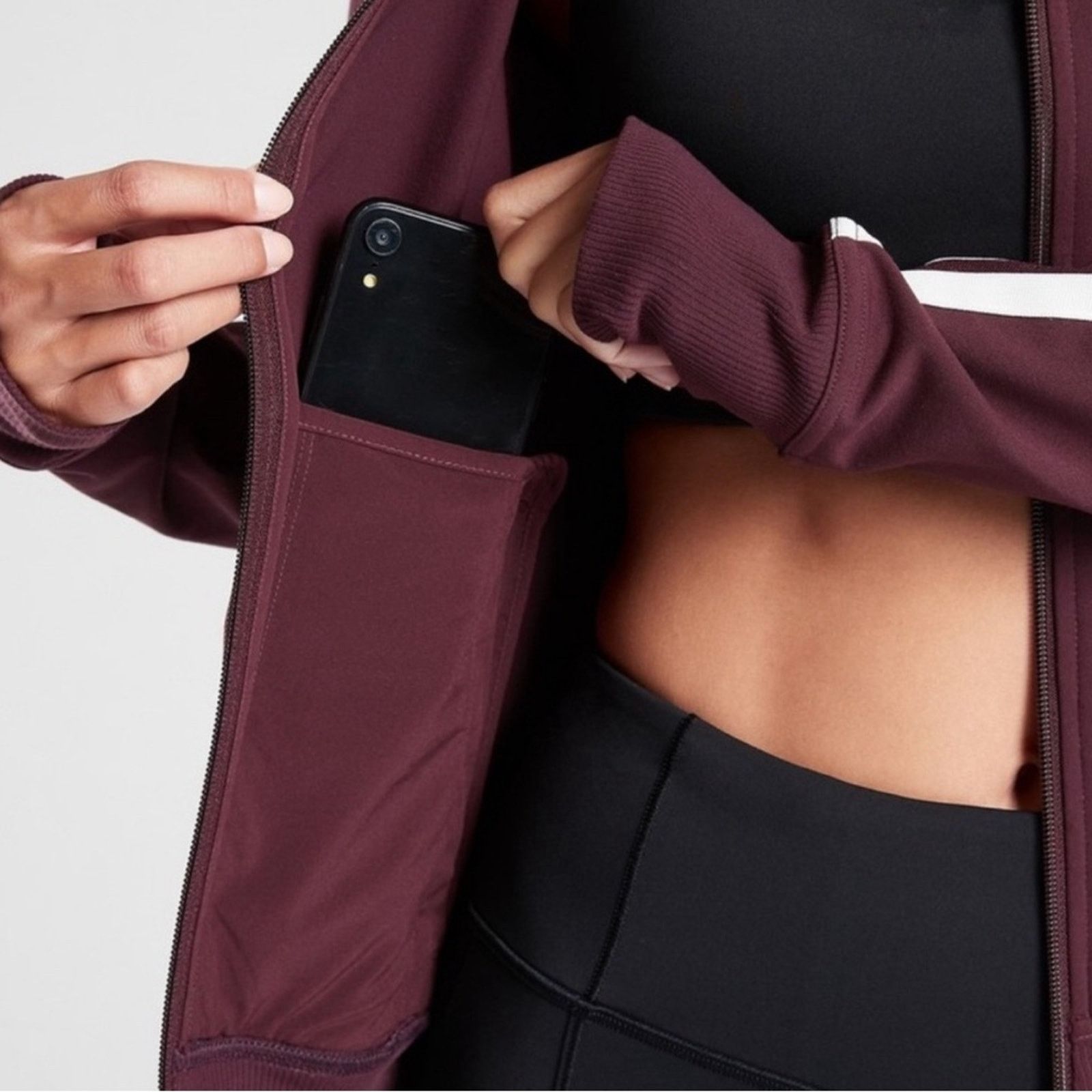 Athleta Athleta Circa Track Jacket in burgundy with White Stripes. S Size S / US 4 / IT 40 - 4 Thumbnail