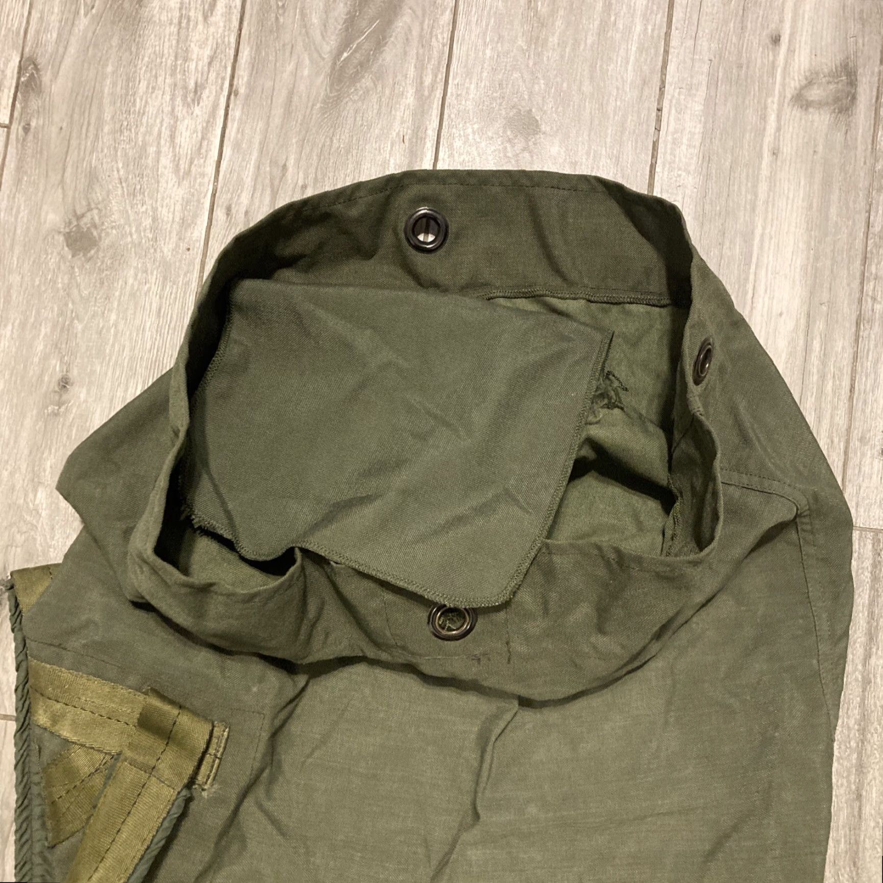 Vintage **US Army Green Military Large Backpack** User: US Army Green Military Large Backpack Size ONE SIZE - 5 Thumbnail