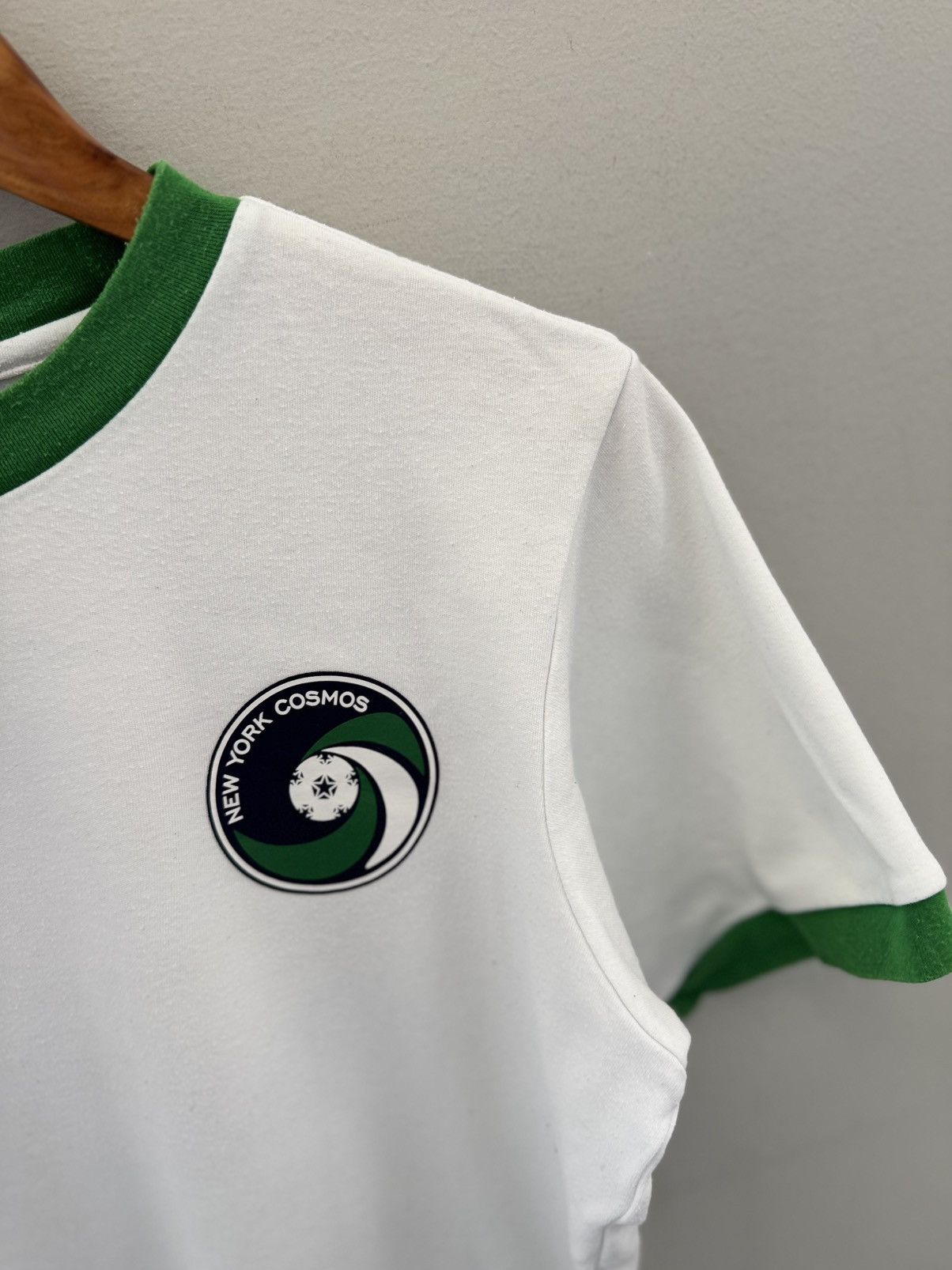 Umbro Umbro New York Cosmos Pele T Shirt Mens M White Short Sleev Size US S / EU 44-46 / 1 - 9 Thumbnail