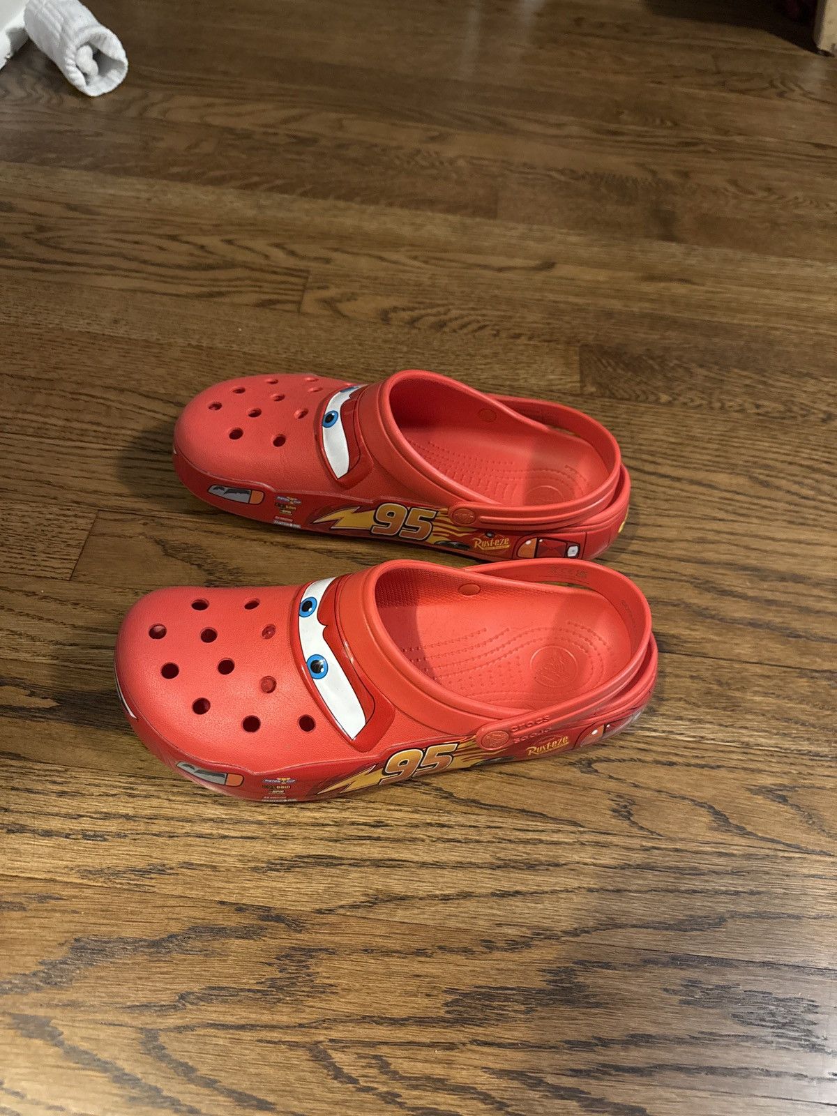 Crocs Lightning McQueen crocs Size US 10.5 / EU 43-44 - 6 Thumbnail