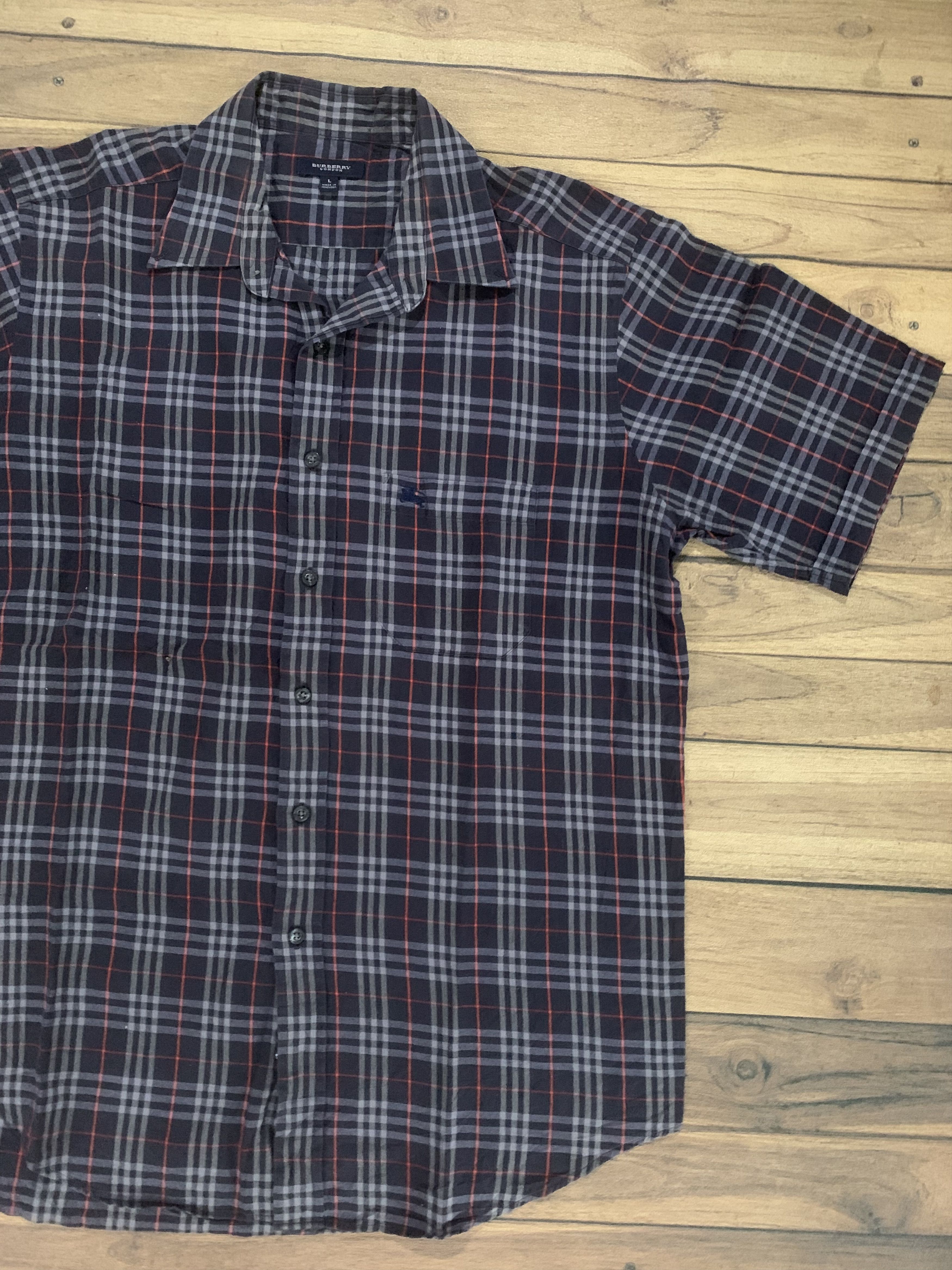 Burberry Burberry navy novacheck button shirt Size US L / EU 52-54 / 3 - 2 Thumbnail