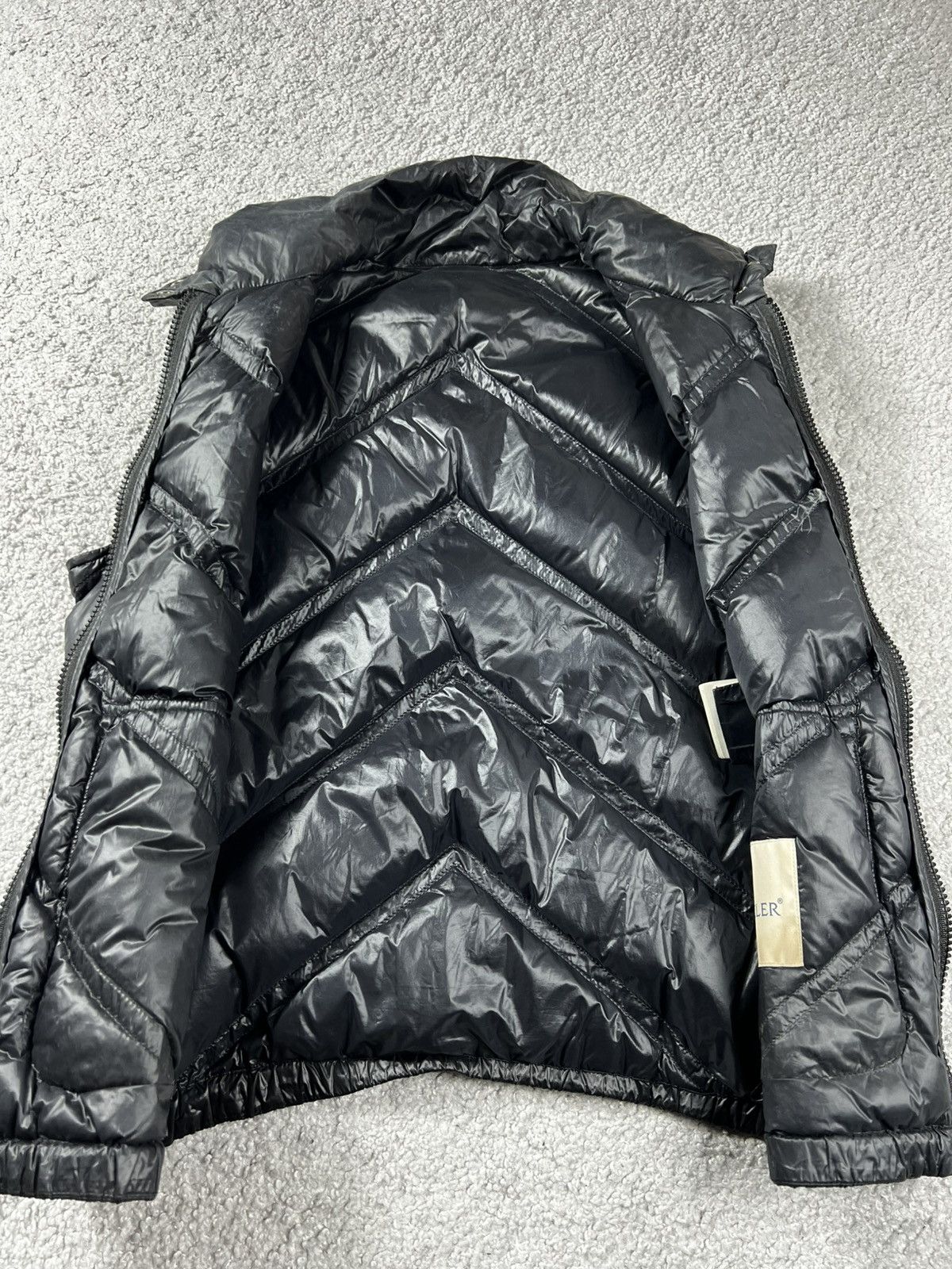 Moncler Moncler Hossegor Black Down Vest Size S Size US S / EU 44-46 / 1 - 6 Thumbnail