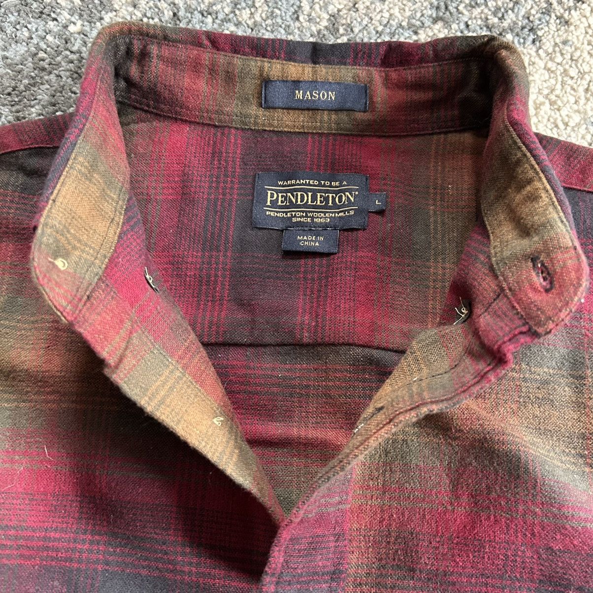 Pendleton HEAVYWEiGHT MASON FLANNEL BUTTON DOWN TAN COYOTE RASPBERRY Size US L / EU 52-54 / 3 - 3 Thumbnail