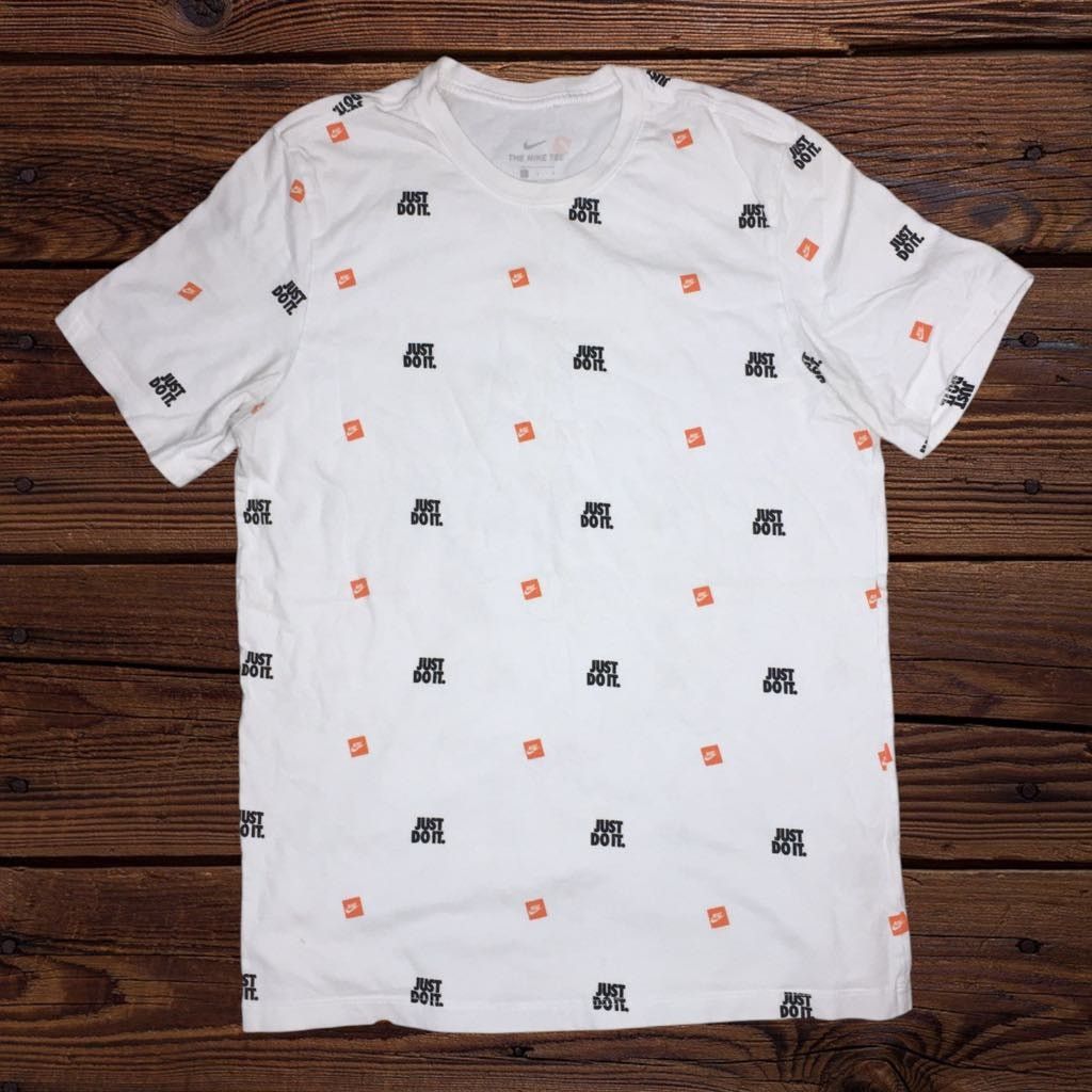 Nike Nike All Over Print Travis Scott Shirt Just Do It Swoosh LG Size US L / EU 52-54 / 3 - 1 Thumbnail