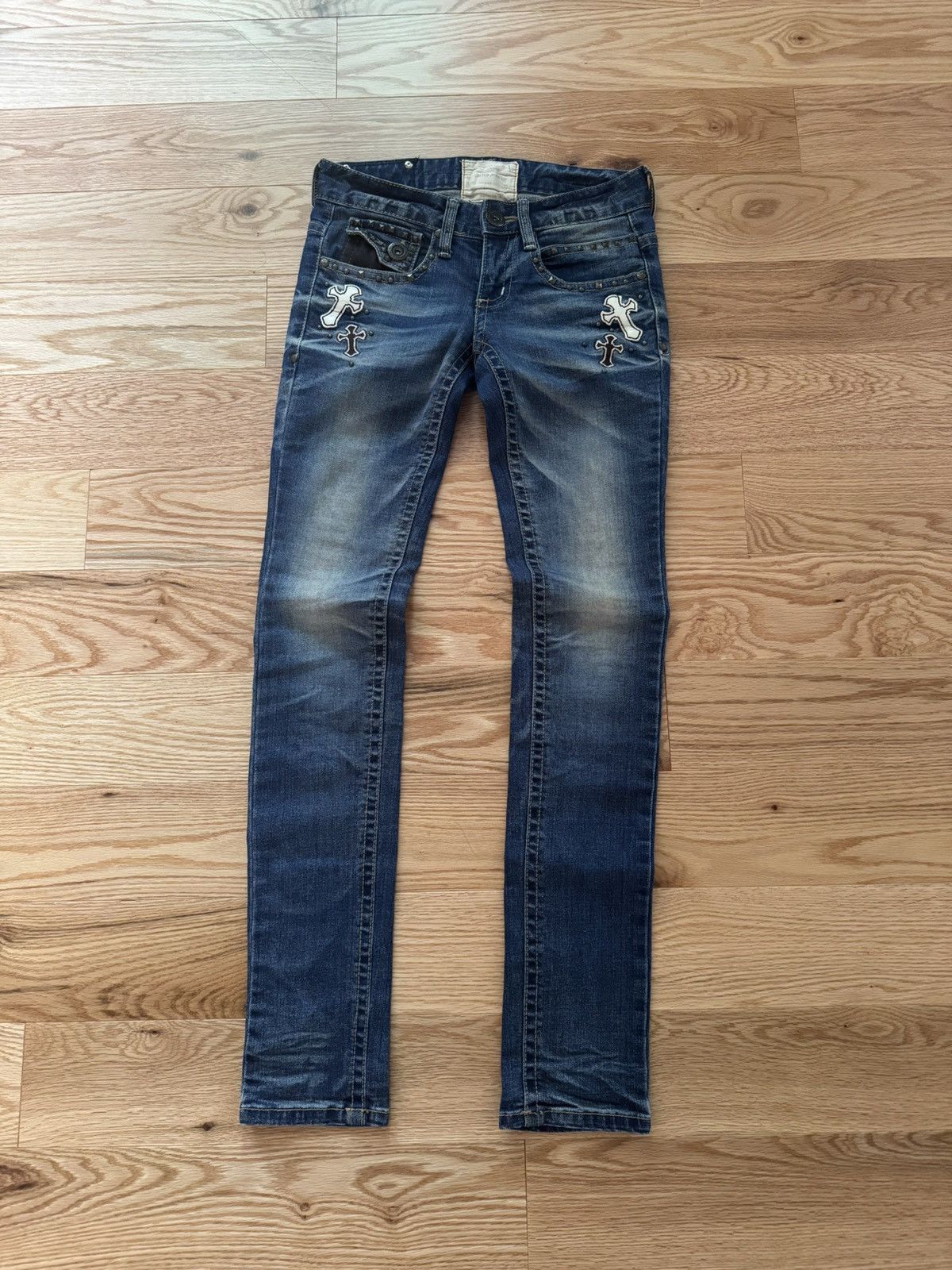 Japanese Brand Lolita Jeans Skull Cross Studs Motif Low Waisted Size 25" / US 0 / IT 36 - 1 Thumbnail