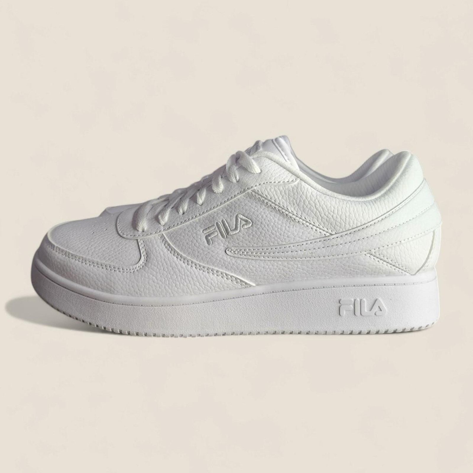 Fila White filas size 115 brand Size US 11.5 / EU 44-45 - 1 Thumbnail