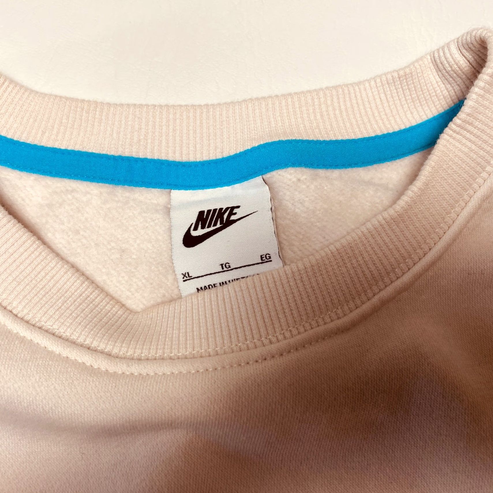Nike VINTAGE NIKE Oversized Sweatshirt Women's XL Fleece FD4234-700 Cream Blue Logo 7593 Size XL / US 12-14 / IT 48-50 - 6 Thumbnail