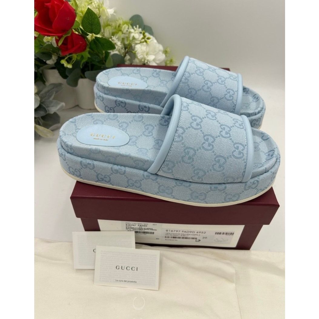 Gucci Women's Gucci canvas GG embossed platform sandals, size 39 Size US 9 / IT 39 - 3 Thumbnail