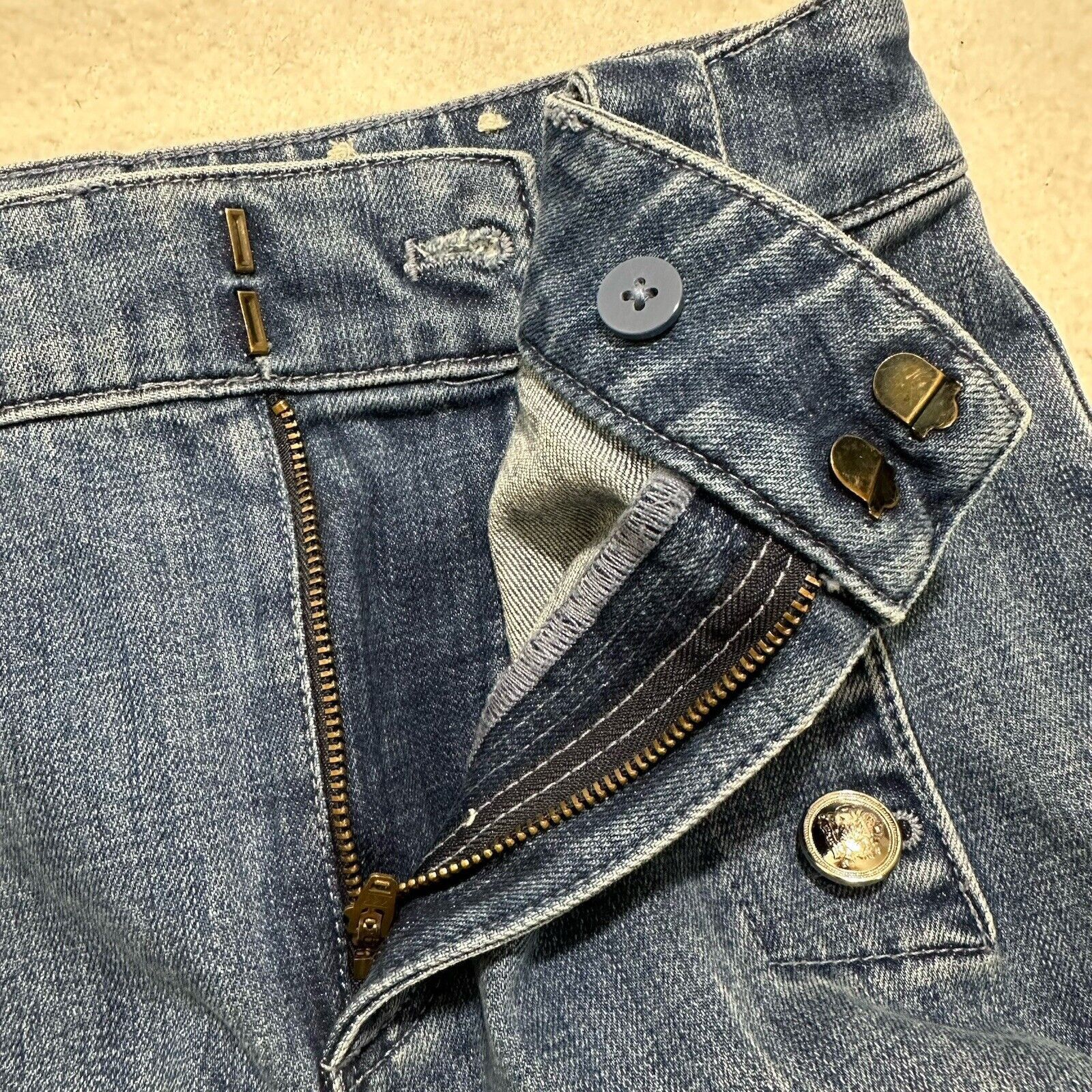 Other Talbots Sailor 6P Capri Blue Jeans 22" Inseam Silver Buttons Size 28" / US 6 / IT 42 - 6 Thumbnail