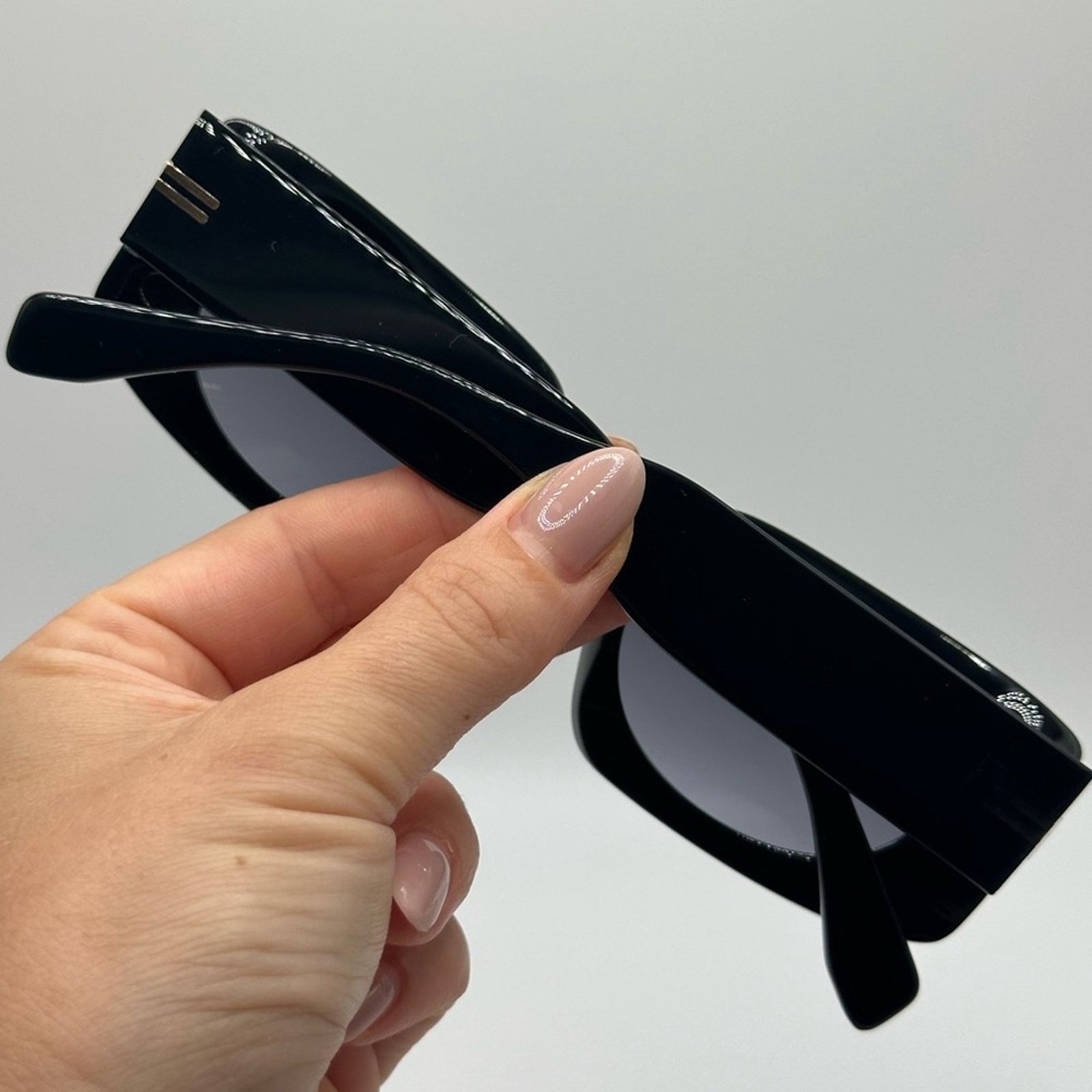 Marc Jacobs BRAND NEW MARC JACOBS MJ 1075/S 807 Black Unisex Sunglasses Size ONE SIZE - 9 Thumbnail