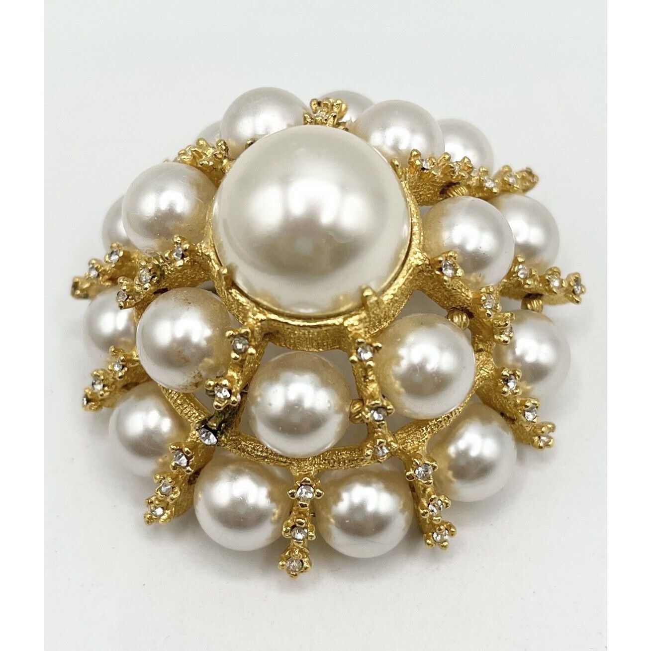 Kenneth Jay Lane KJL Laguna Kenneth Jay Lane Faux Pearl Cluster Gold Brooch P Size ONE SIZE - 4 Thumbnail