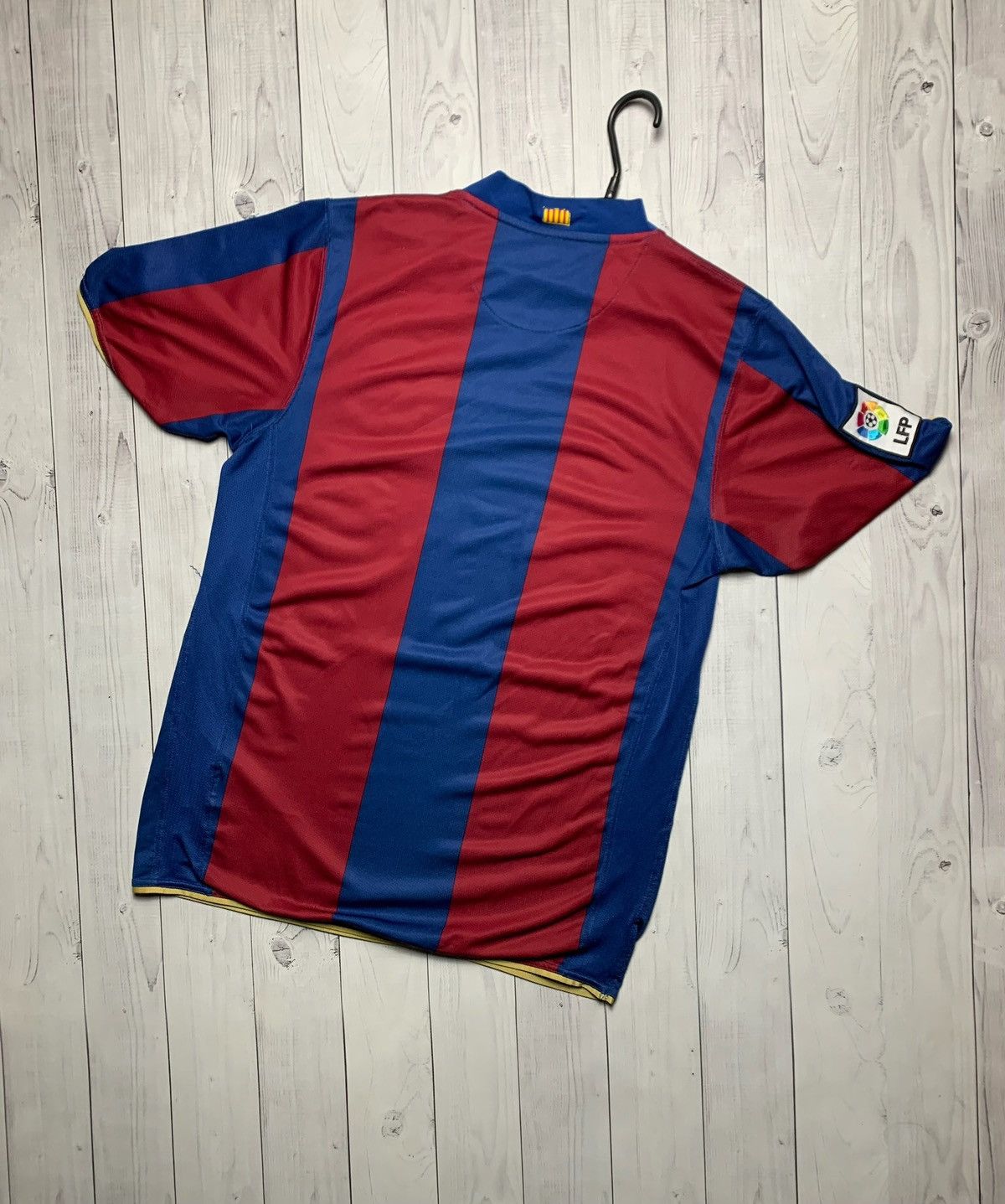 Nike × Vintage Vintage Nike Barcelona soccer jersey size M Size US M / EU 48-50 / 2 - 7 Thumbnail