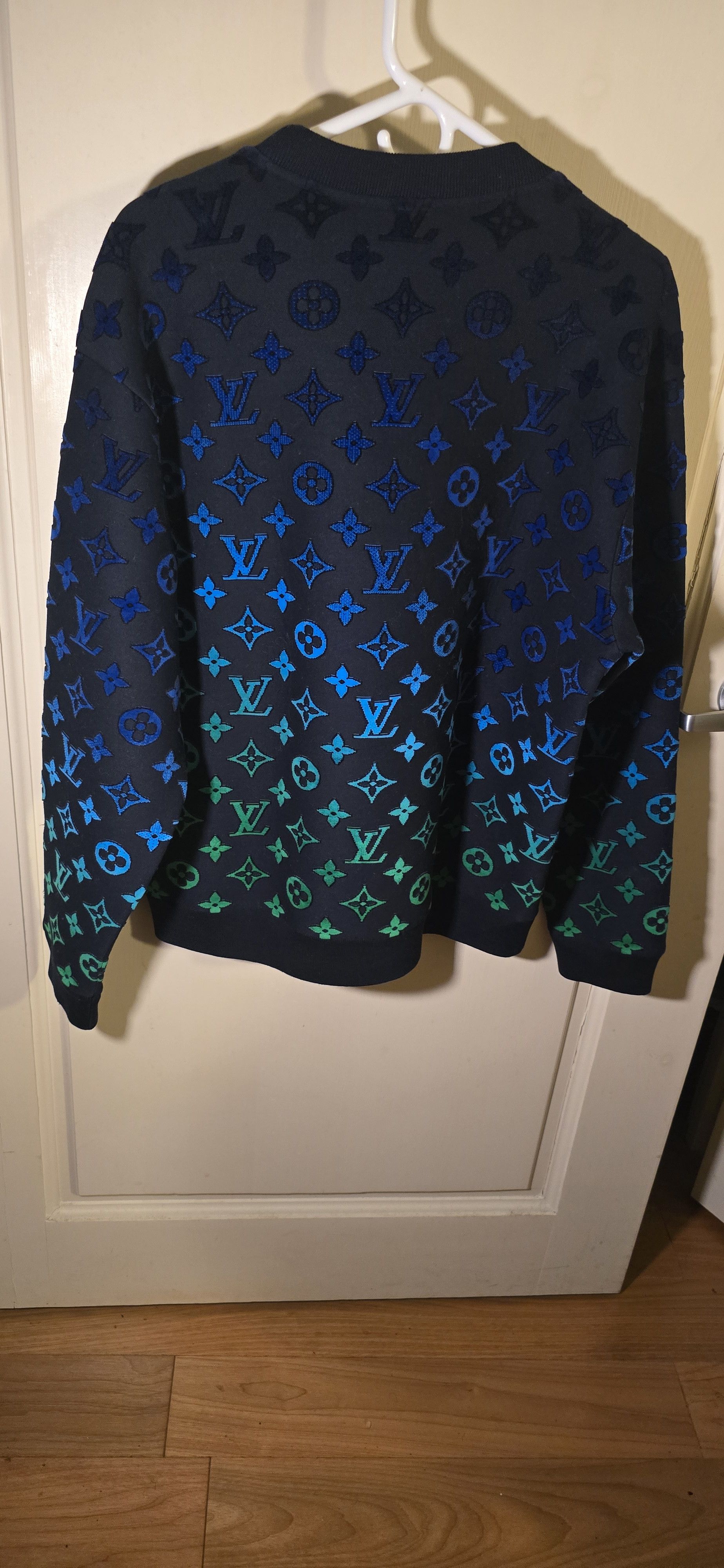 Louis Vuitton Louis Vuitton Monogram Coupe Gradient Sweatshirt🔥🌊🌎 Sz L Size US L / EU 52-54 / 3 - 10 Thumbnail