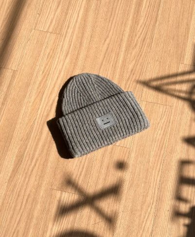 Acne Studios Acne Studios New Grey Melange Large Face Logo Beanie Size ONE SIZE - 1 Thumbnail