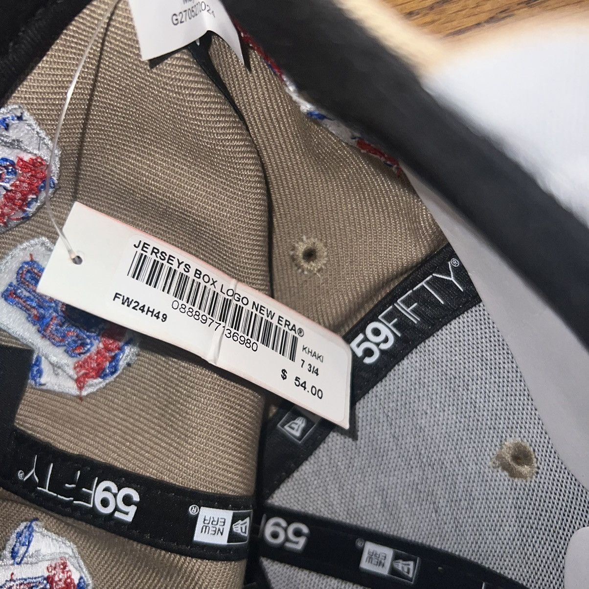 Supreme Supreme Grinch Box Logo New Era Fitted Hat Khaki Size 7 3/4 Size ONE SIZE - 7 Thumbnail