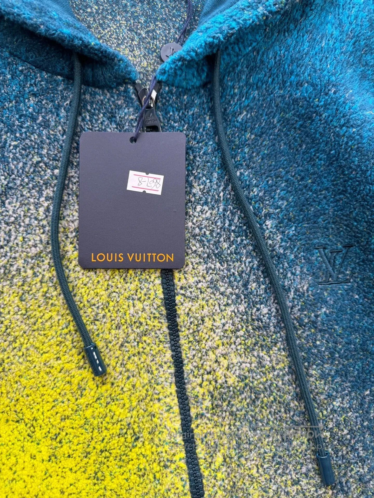 Louis Vuitton louis vuitton blue gradient fleece jacket. Size US XL / EU 56 / 4 - 4 Thumbnail