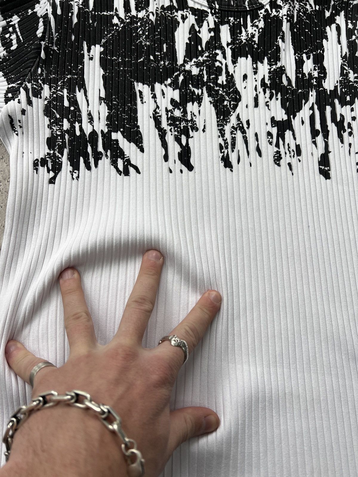 Diesel VINTAGE SLIM ISSEY MIYAKE STYLE RIPPED SWEATE TEE Size US M / EU 48-50 / 2 - 5 Thumbnail