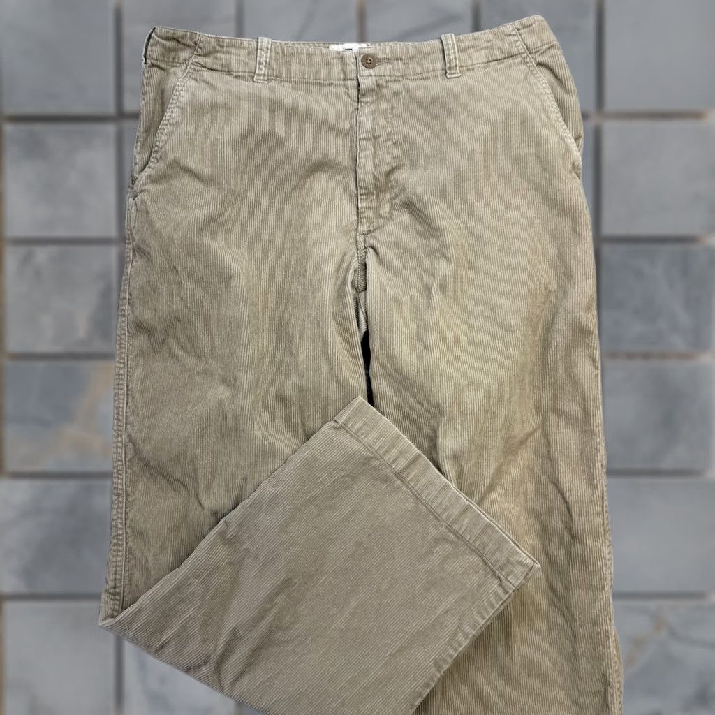 Gap VINTAGE Gap Corduroy Pants Mens 34x30 Beige Relaxed Straight 30in Inseam Casual Chino Pants Mens Size US 34 / EU 50 - 1 Thumbnail