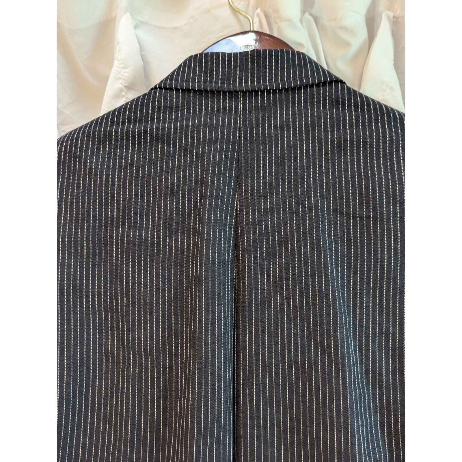 Joseph Abboud Size 38L Black w/White Pin Stripes Linen 2 Button Notch Size 38L - 15 Thumbnail