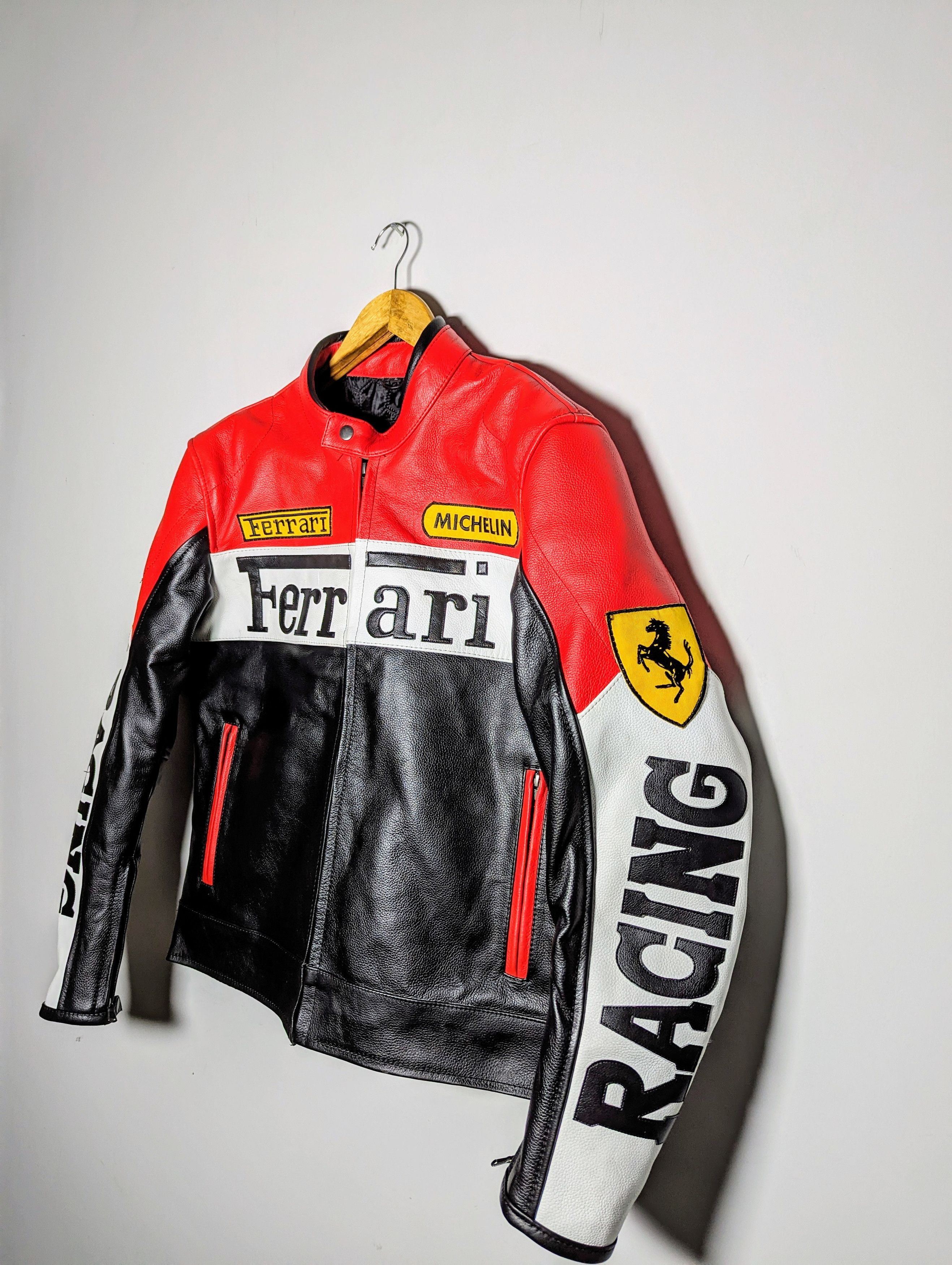 Ferrari Rare Ferrari Racing Leather Jacket Vintage Streetwear Size US S / EU 44-46 / 1 - 4 Thumbnail