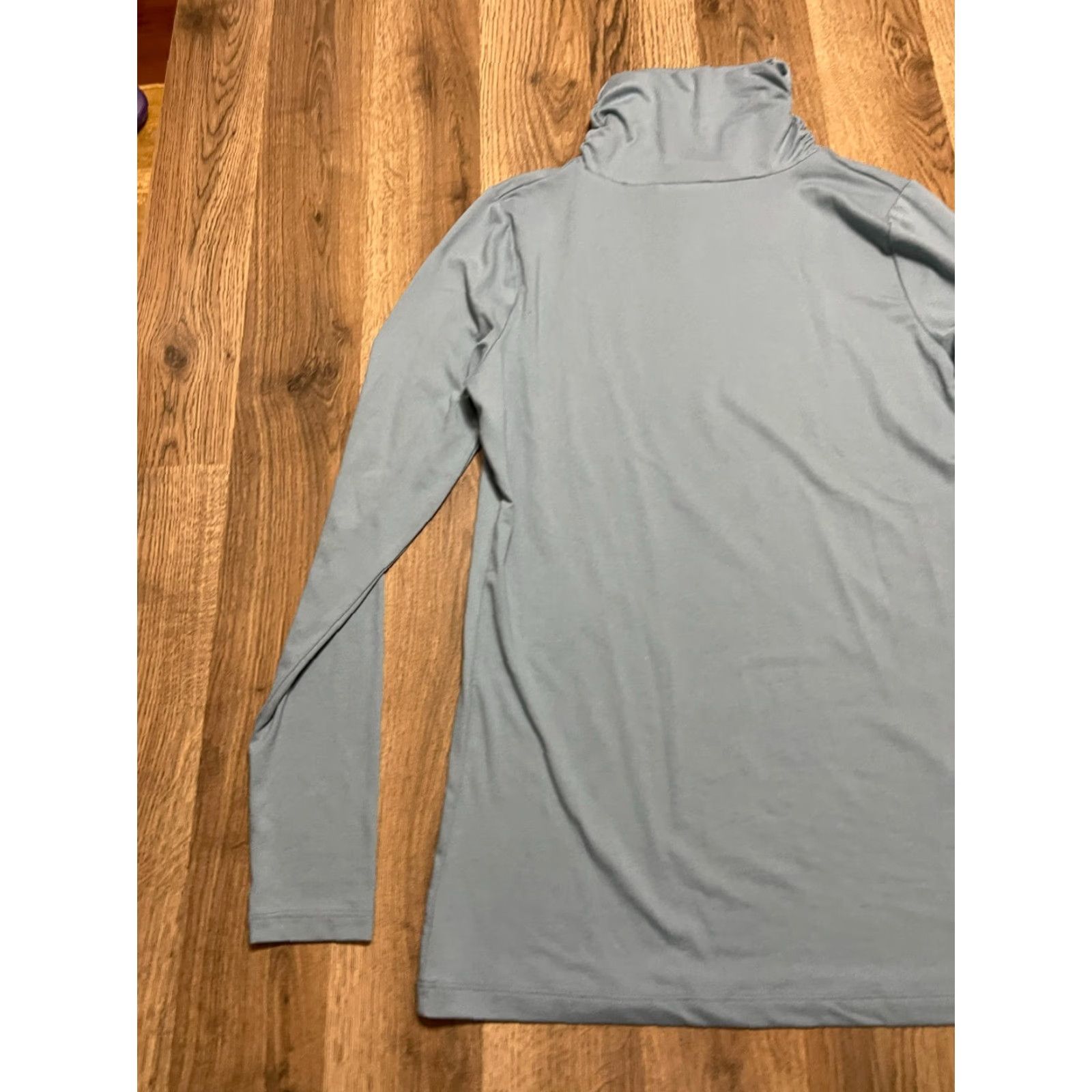 Liz Claiborne Zenana Shirt Women’s Size Medium Blue Long Sleeve Turtleneck Casual Modern Basic Size M / US 6-8 / IT 42-44 - 3 Thumbnail