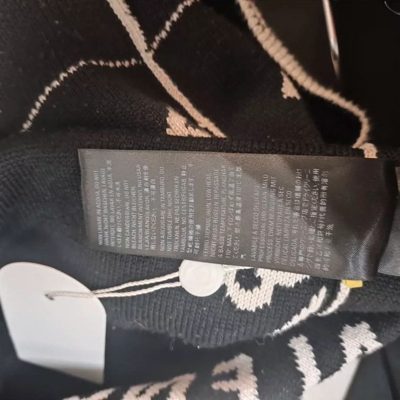 Balenciaga Balenciaga Cashmere logo printed long sweatshirt Size US XS / EU 42 / 0 - 5 Thumbnail