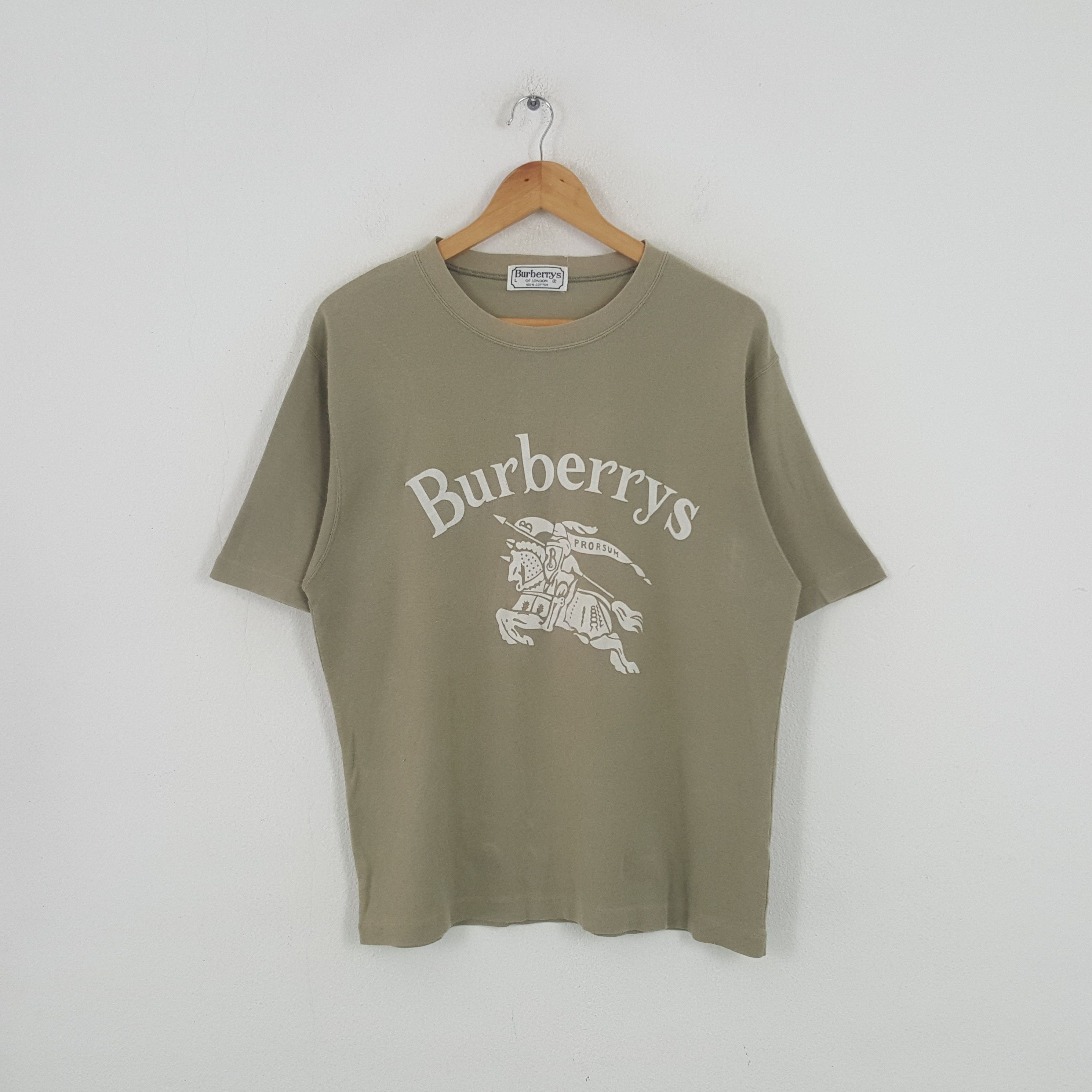 Burberry Vintage Burberry Italian Brand Big Logo Tshirt C276N36 Size US L / EU 52-54 / 3 - 1 Thumbnail