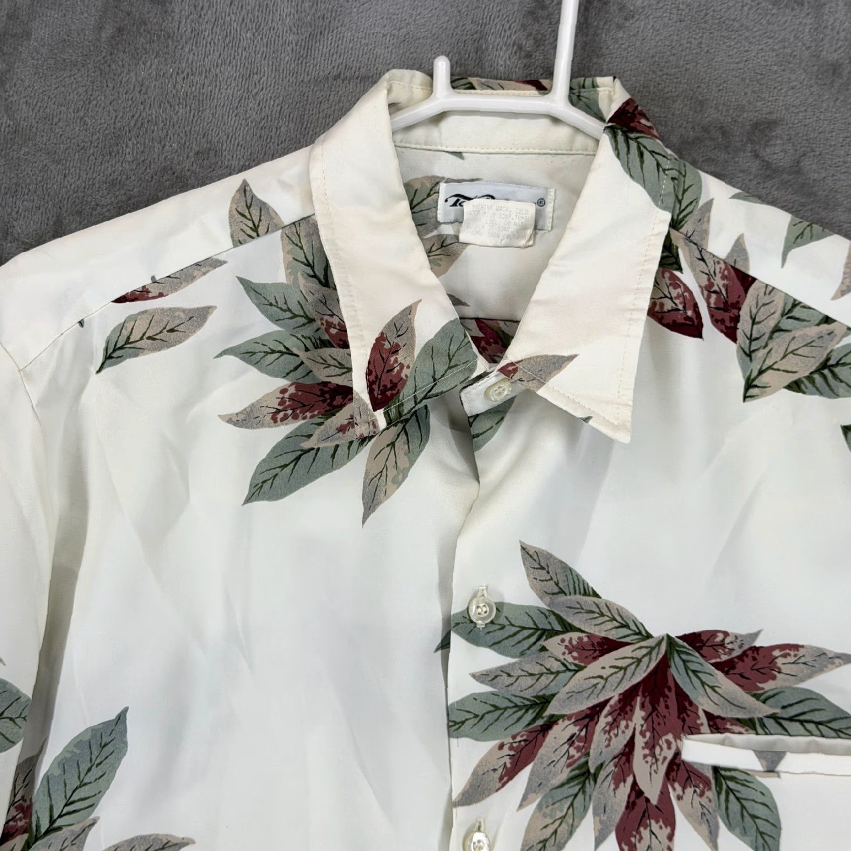 Tori Richard Tori Richard Mens Large White Tropical Leaf Print Button Front Shirt 0071RC USA Size US L / EU 52-54 / 3 - 2 Thumbnail