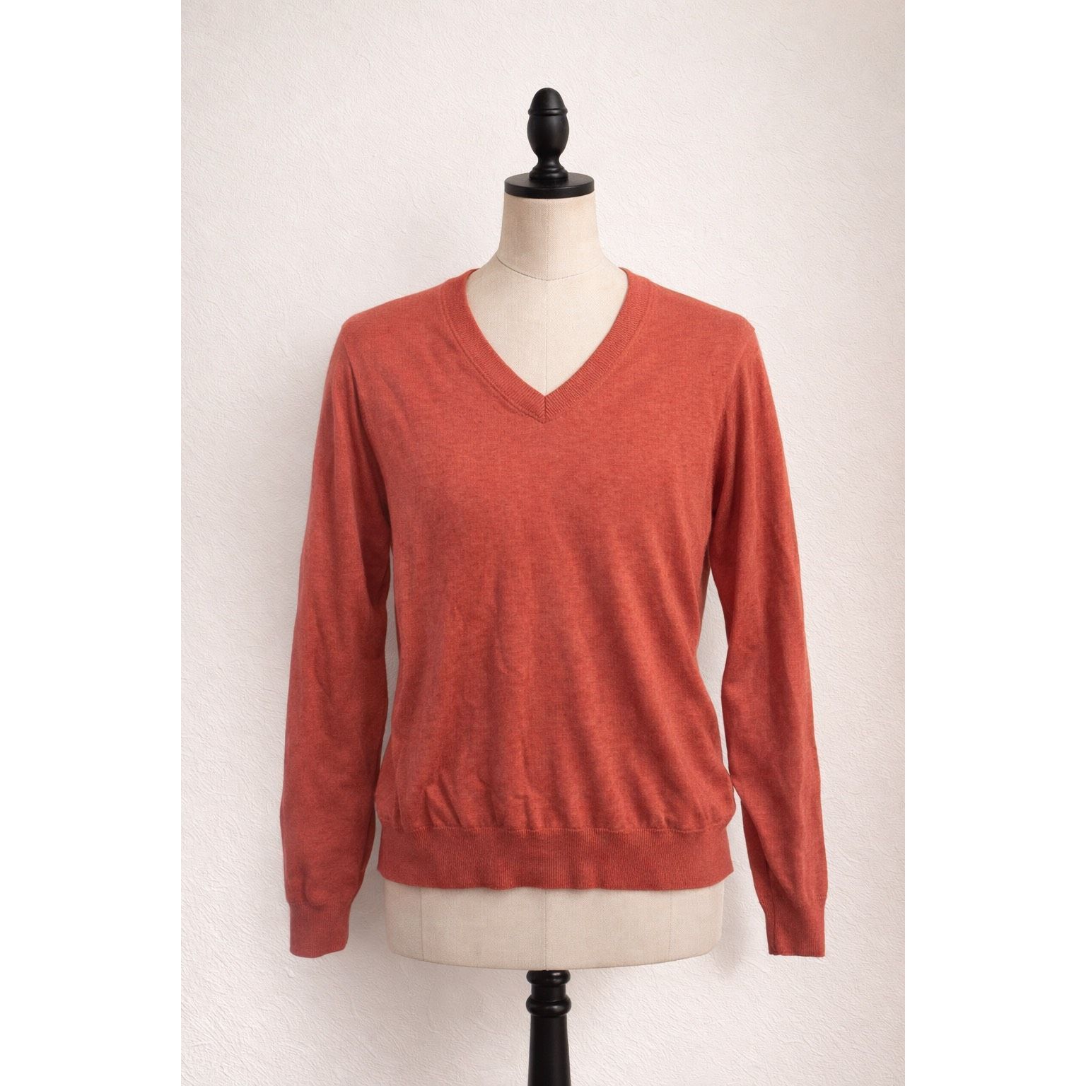 Brooks Brothers Brooks Brothers Supima Cotton V-Neck Sweater Women’s Small O Size S / US 4 / IT 40 - 1 Thumbnail