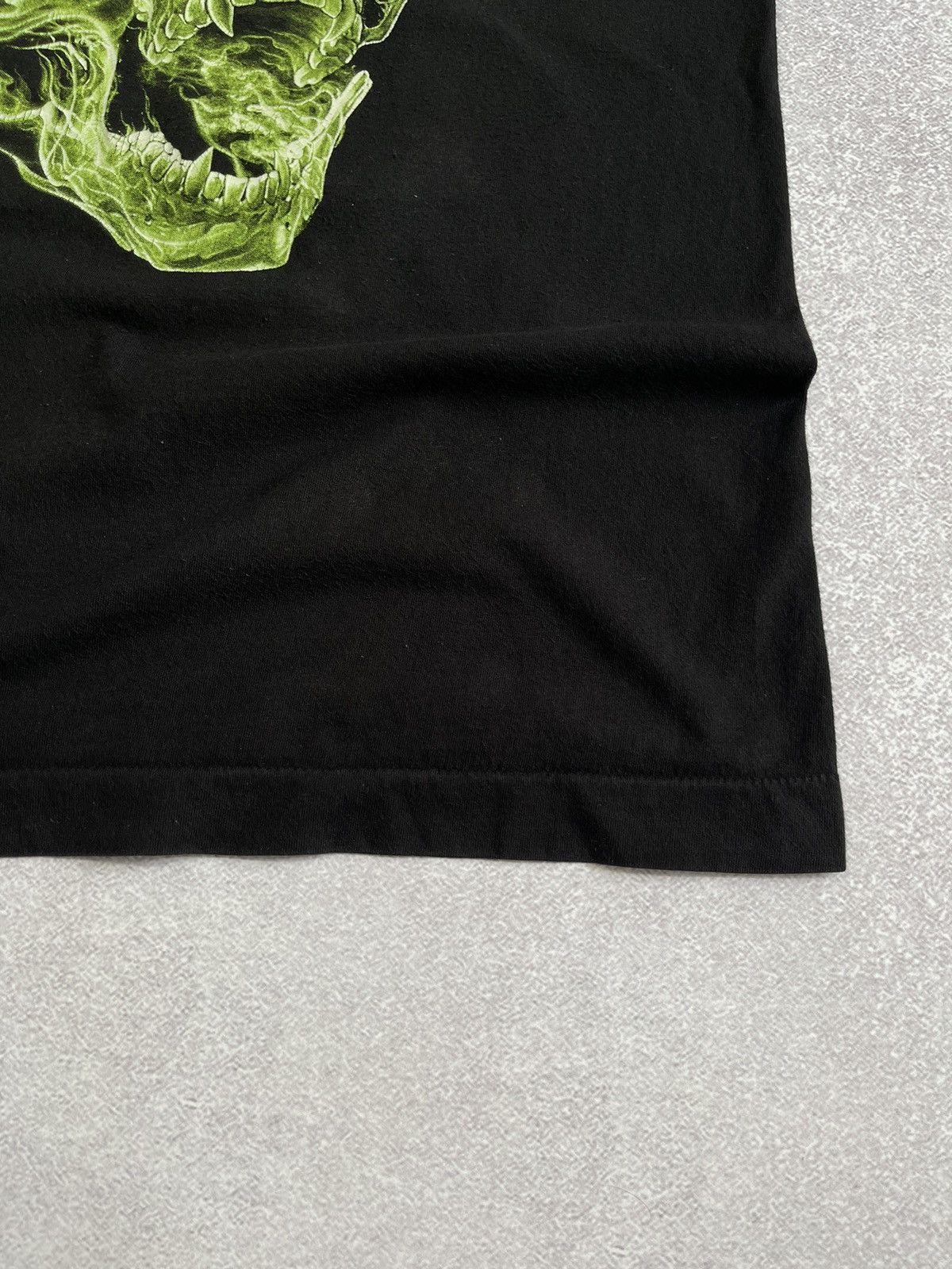 Affliction Crazy Y2k The Roxx Green Skulls Glow In the Dark Tee Shirt Size US XL / EU 56 / 4 - 11 Thumbnail