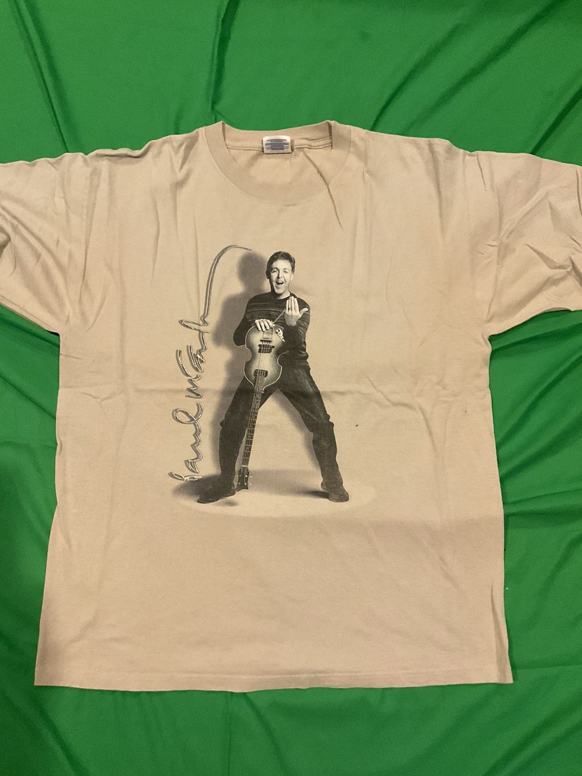 Vintage Vintage Paul McCartney Tour T Shirt Size US XL / EU 56 / 4 - 1 Thumbnail