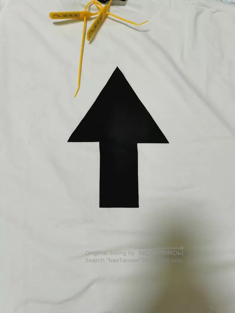 Balenciaga Balenciaga T-shirt, short sleeve. Suitable for women as a Size US S / EU 44-46 / 1 - 3 Thumbnail