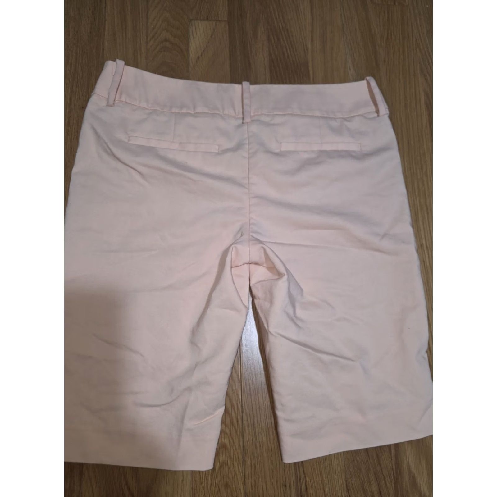 Mossimo Mossimo Women's Bermuda Shorts 0 Light Pink Khaki Knee Long Inseam 12in Regular Stretch Button Flat Front Solid Mens? Size 25" / US 0 / IT 36 - 3 Thumbnail