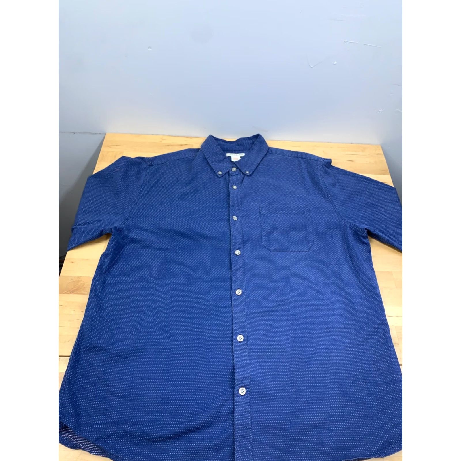 Carbon2Cobalt Carbon2Cobalt XL Button-Down Shirt Blue 100% Cotton Men’s Classic Preppy Long Sleeve Polka Dot Casual Workwear Size US XL / EU 56 / 4 - 7 Thumbnail