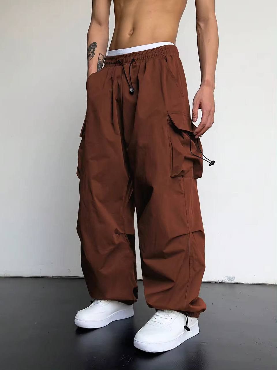 Vintage men's monochrome kargo pants y2k Size US 34 / EU 50 - 2 Thumbnail