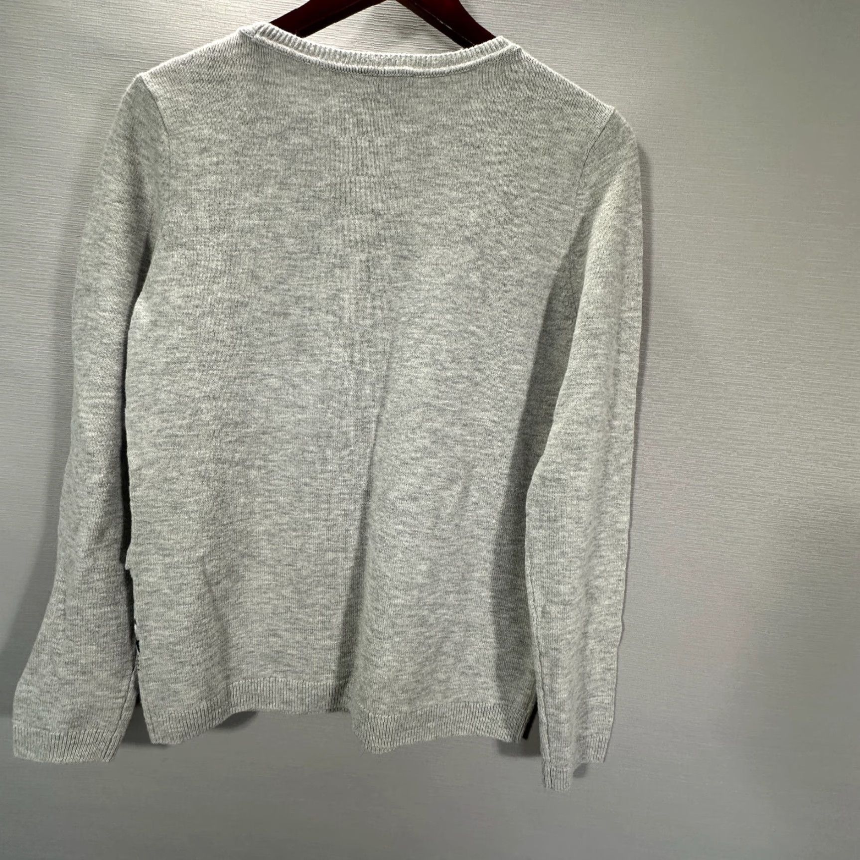 Talbots Talbots Sweater Womens Small Gray Knit Nylon Lambswool Stripe Ruffle Pullover S Gr ay Stripe Knit Pullover Womens Size S / US 4 / IT 40 - 7 Thumbnail