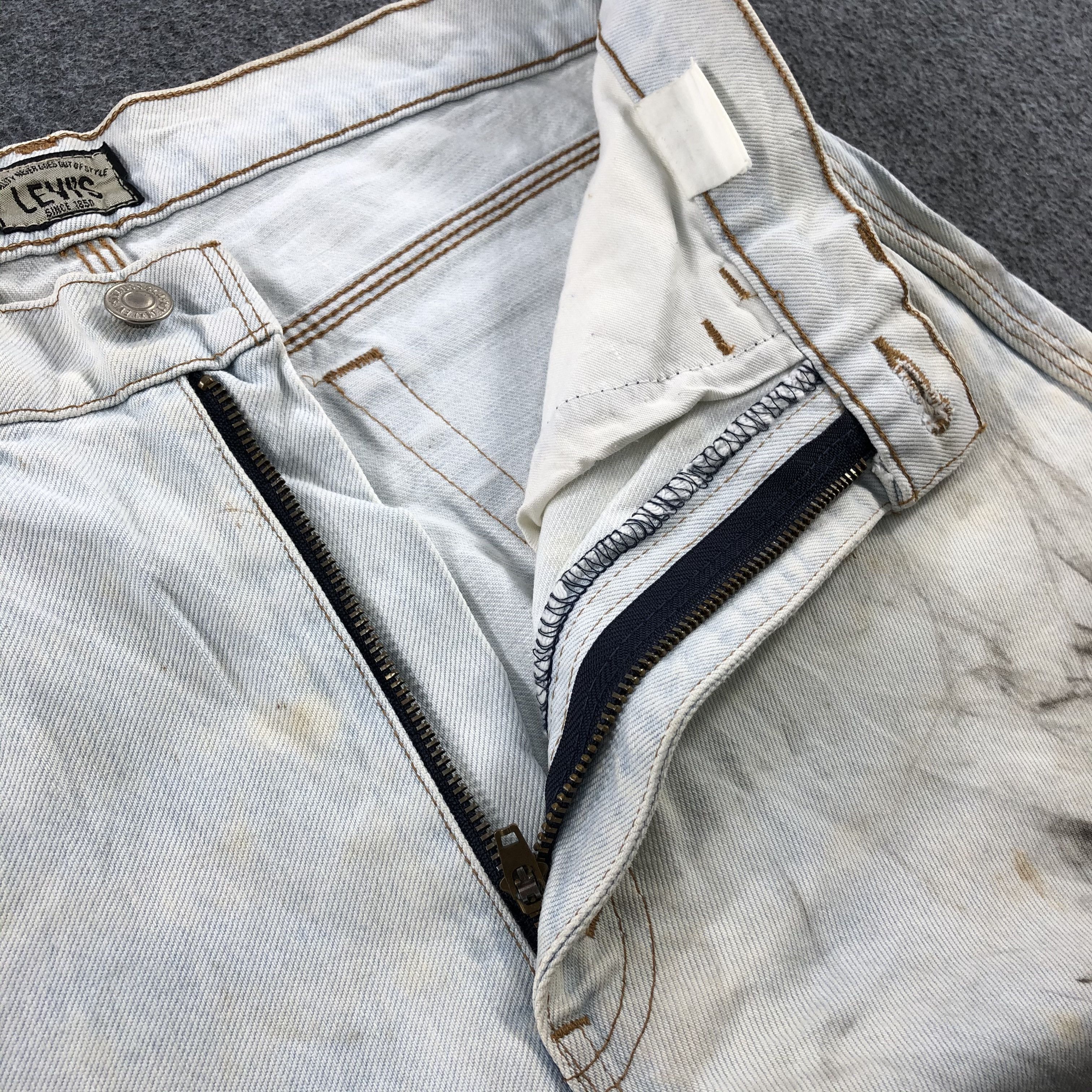 Levi's × Vintage 90s Vintage Light Wash Levis Jeans-JM2043 Size US 32 / EU 48 - 8 Thumbnail