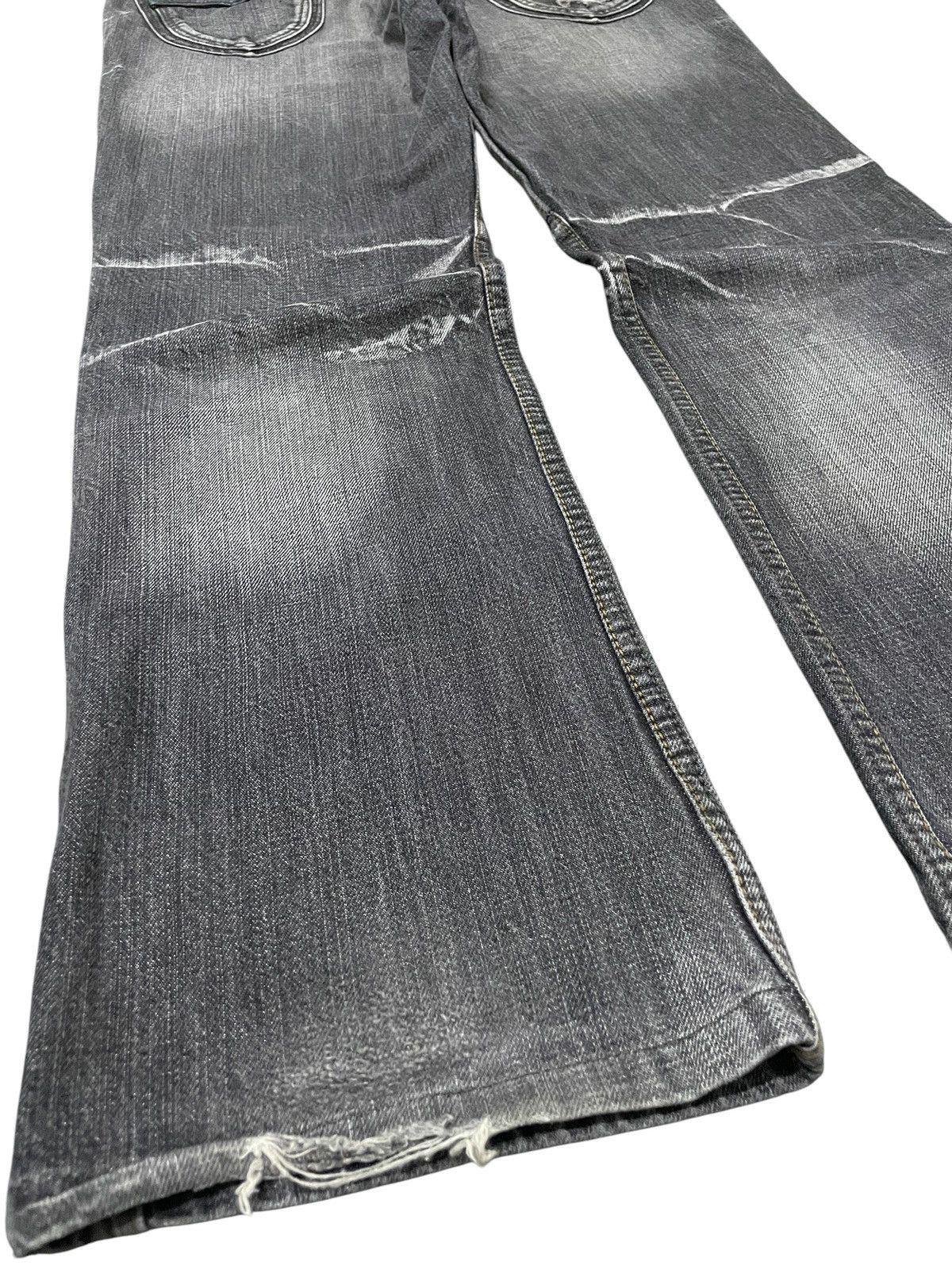 HIDEAWAYS × LOWBOX × Le Grande Bleu (L.G.B.) Hideaways Nicole Distressed Poems Patched Flared Jeans Size US 32 / EU 48 - 17 Thumbnail