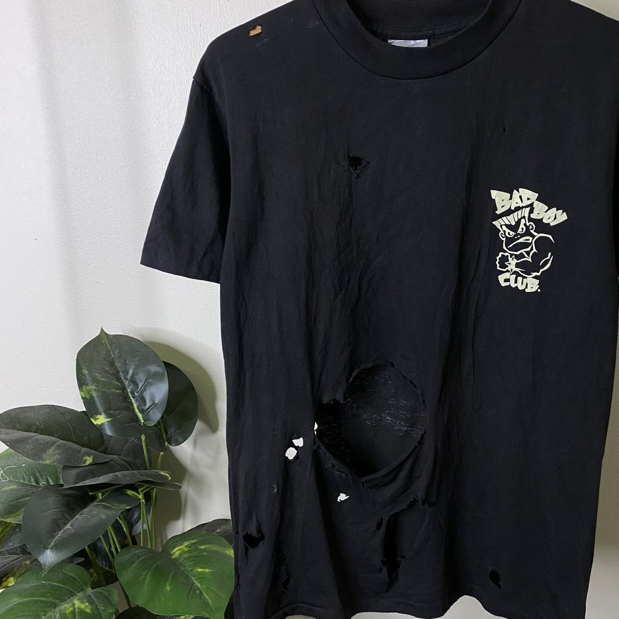 Vintage Vintage 1990s Badboy Skateboard Thrashed T Shirt Size US M / EU 48-50 / 2 - 7 Thumbnail