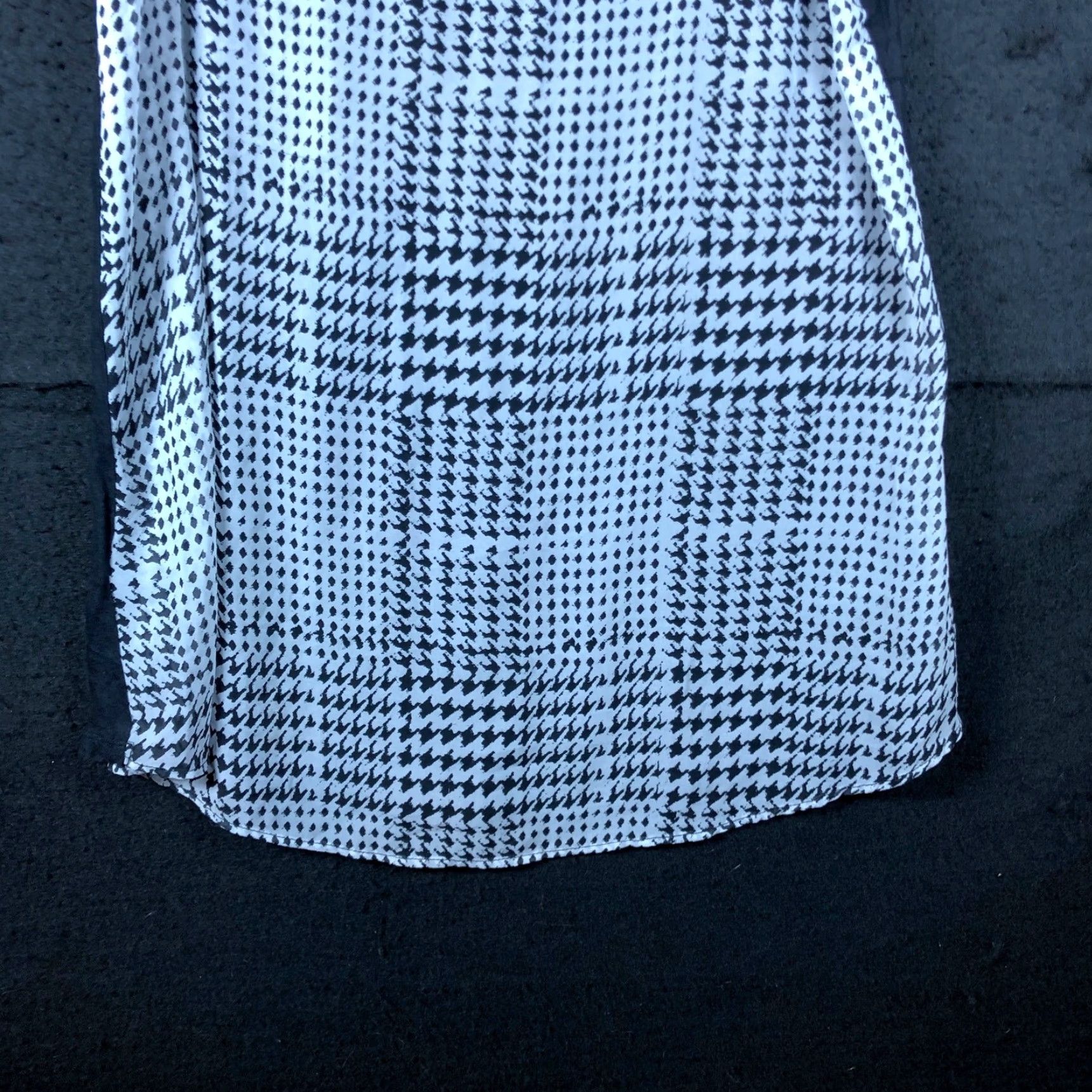 Express Express Womens Tank White Black Pattern Scoop Neck Sheer Small Size S / US 4 / IT 40 - 3 Thumbnail