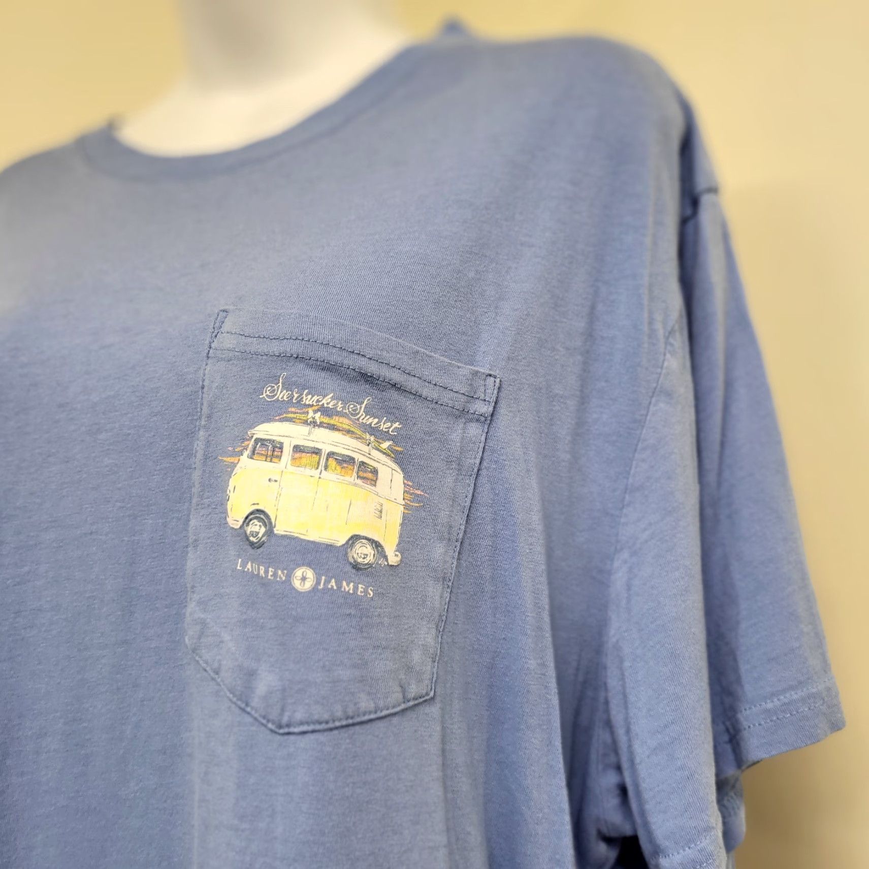 Vintage Lauren James T-Shirt Women 2XL Blue Pocket SeerSucker Sunset VW Van Surf Graphic Print Short Sleeve Crew Neck Casual Baggy? Size XXL / US 16-18 / IT 52-54 - 5 Thumbnail